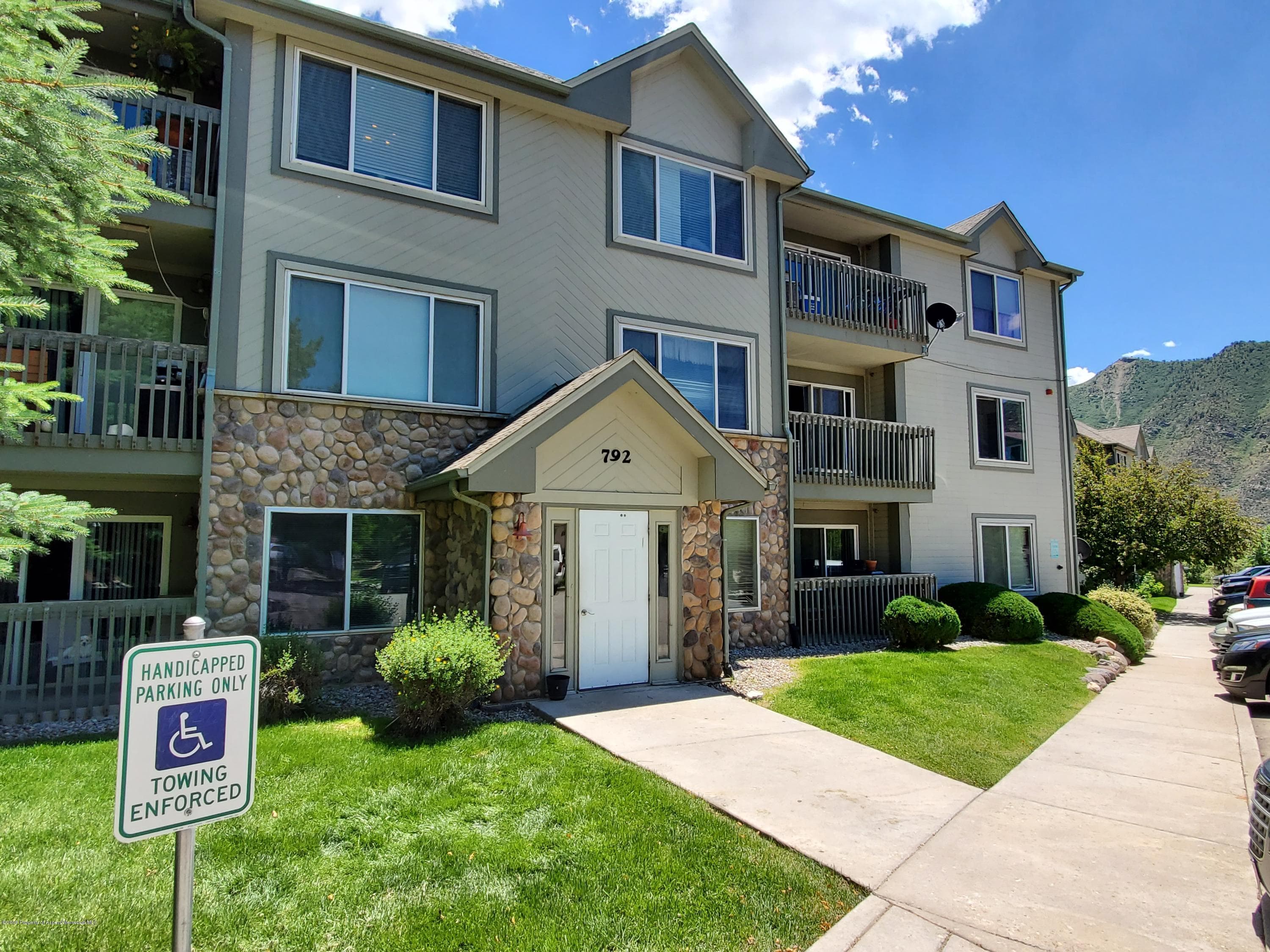 792 Castle Valley Boulevard F, New Castle, CO 81647 - Photo 1