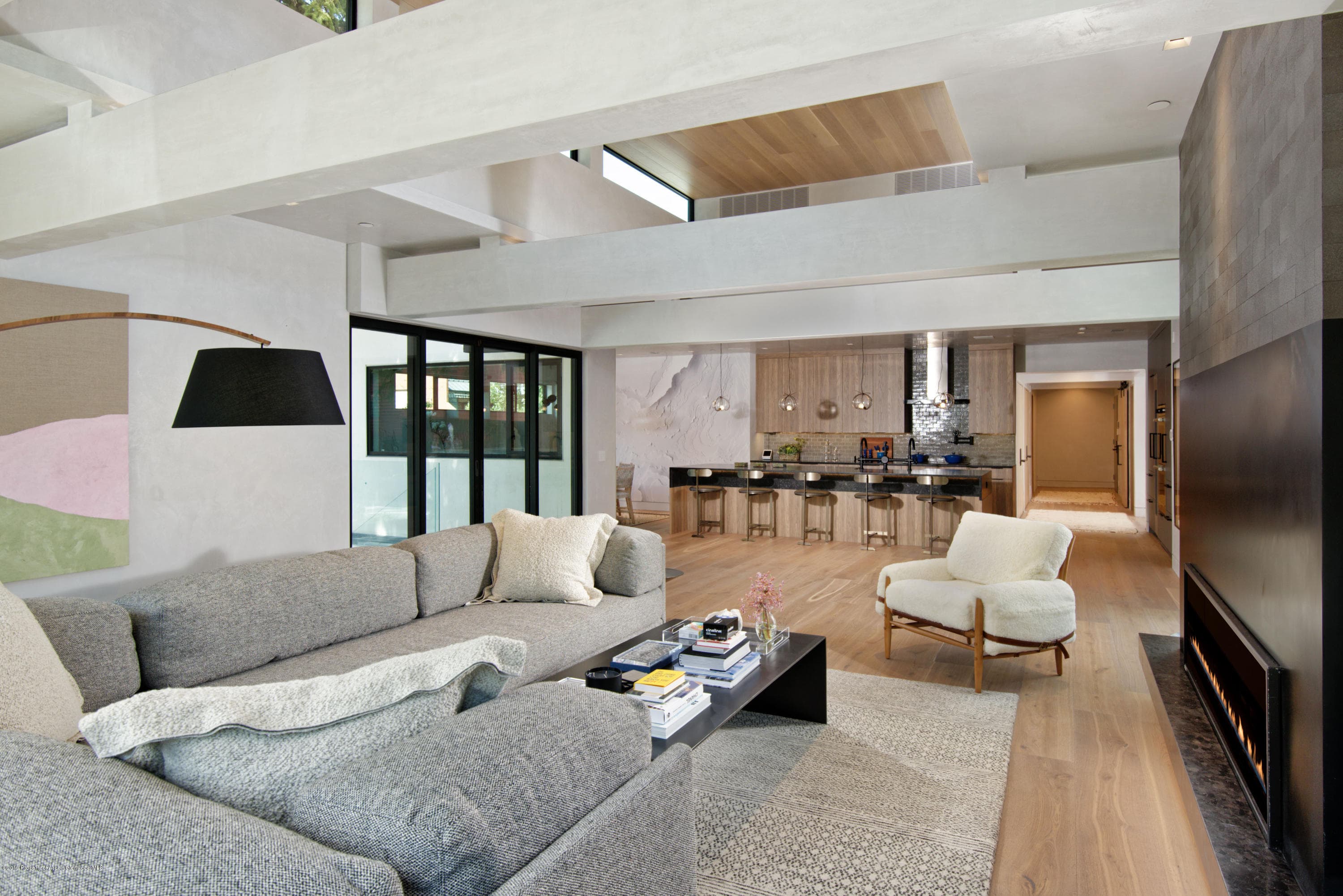 602 E Hyman Avenue - Photo 4