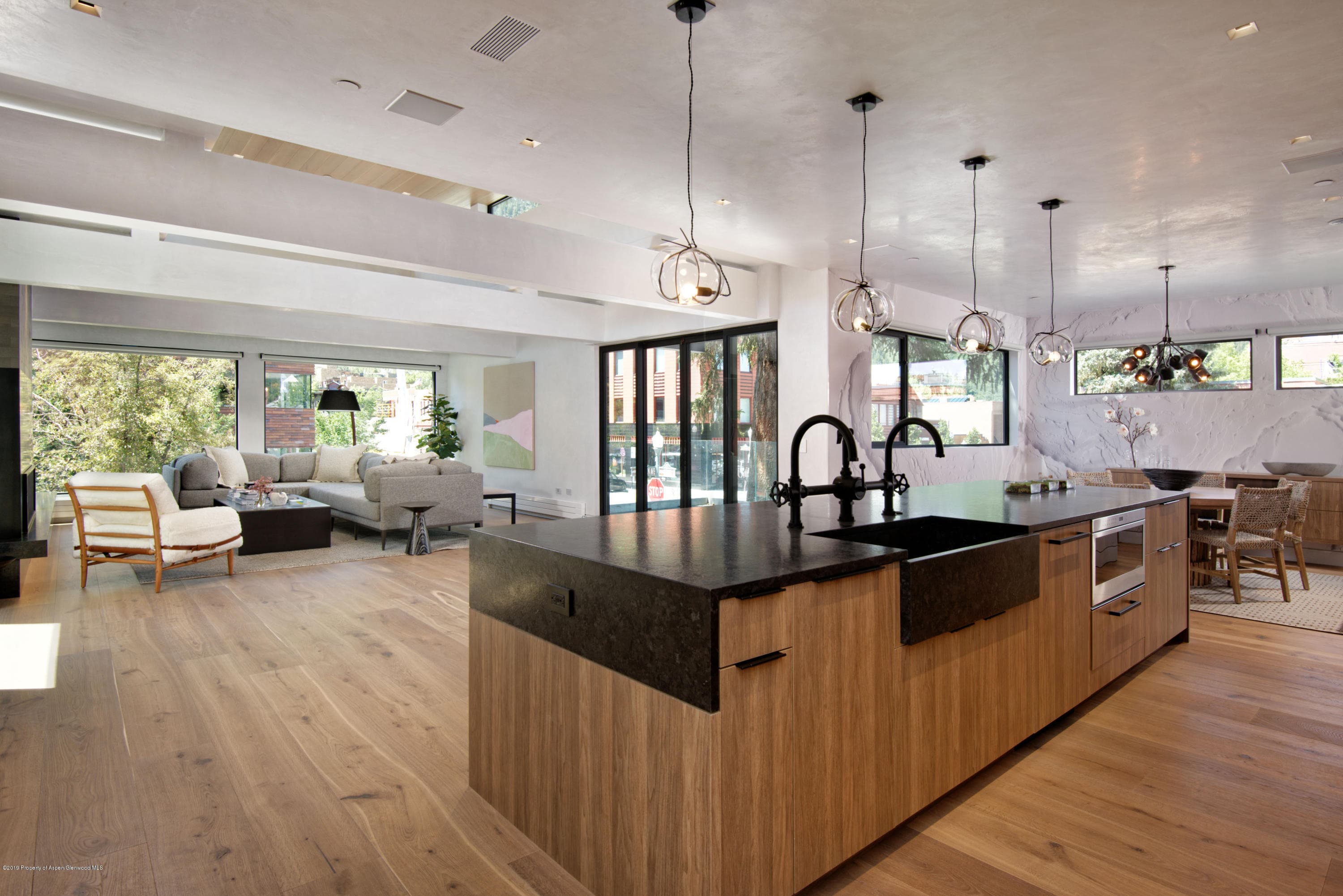 602 E Hyman Avenue - Photo 12