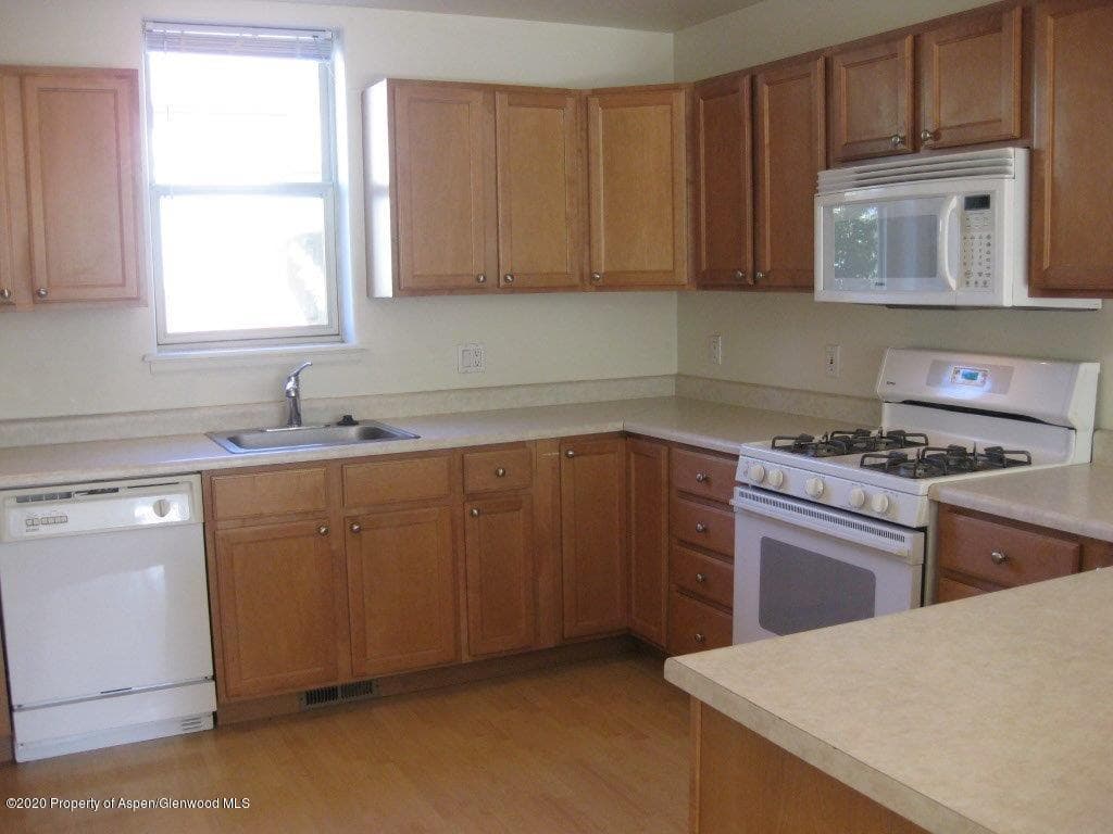 209 Lakeside Court Court, Basalt, CO 81621 - Photo 2