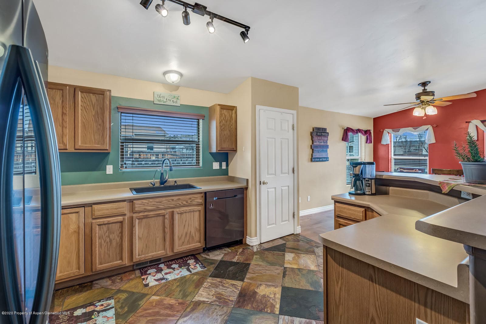 2606 Shawnee Court, Rifle, CO 81650 - Photo 6