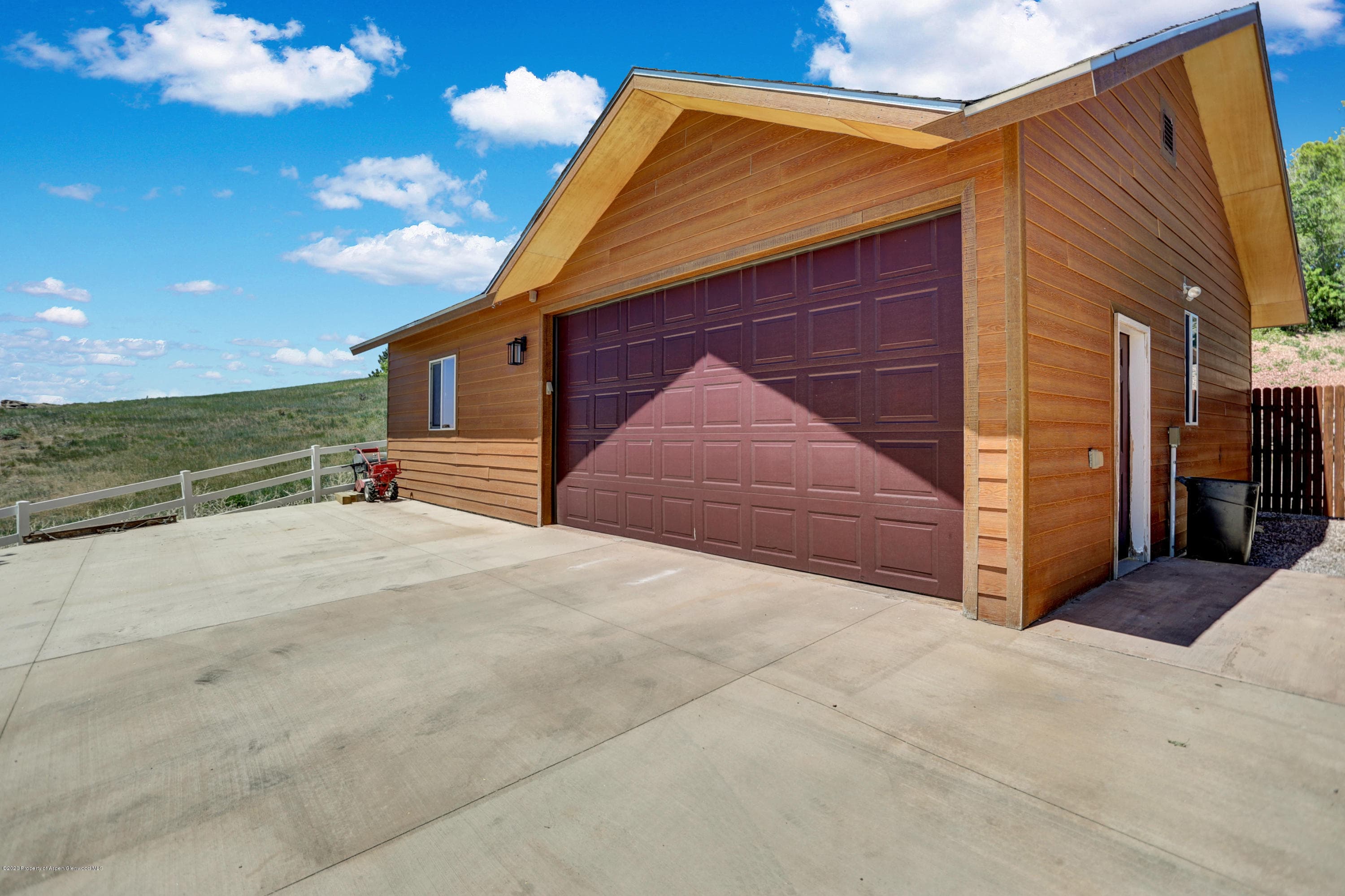 997 E 10th Street, Craig, CO 81625 - Photo 3