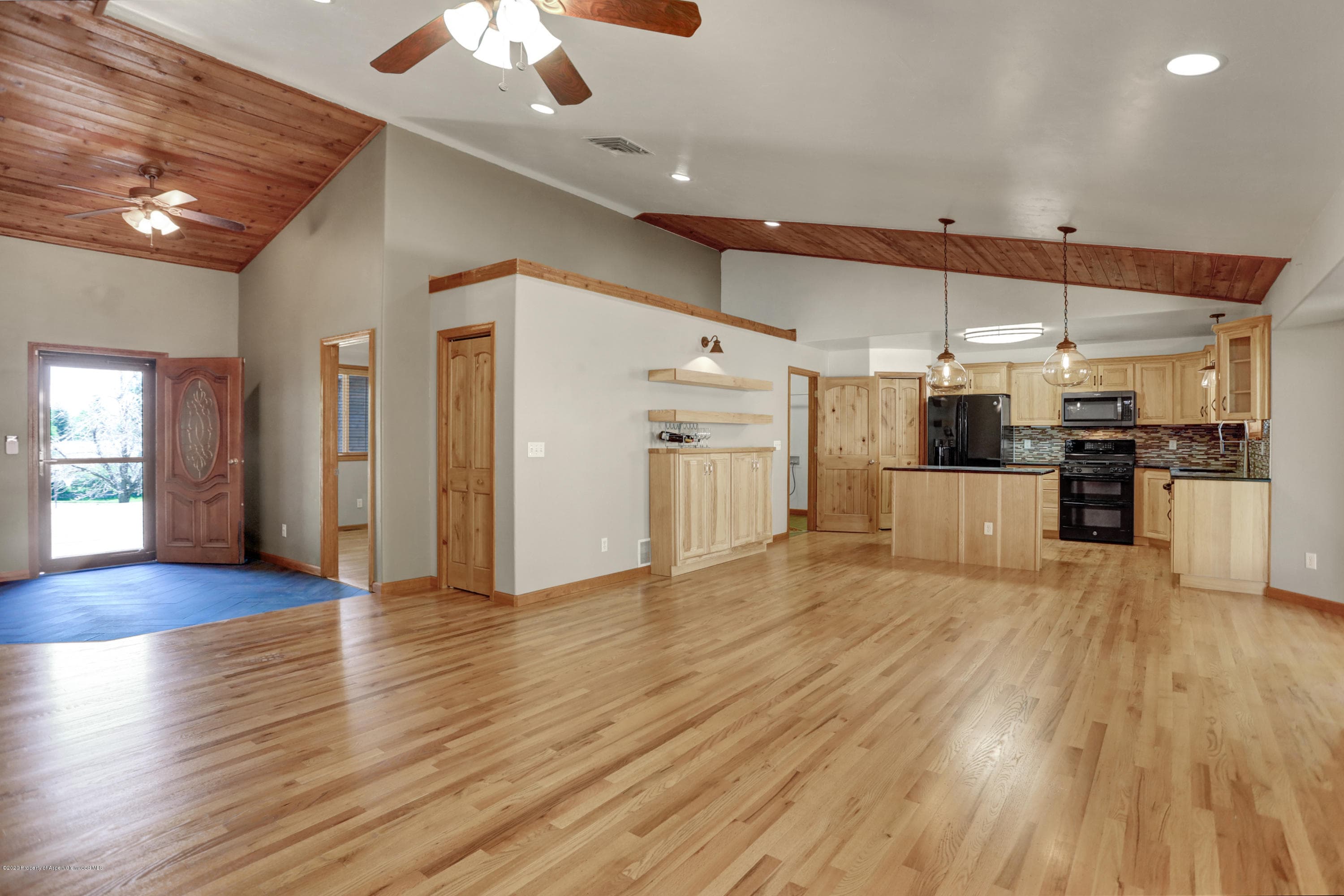997 E 10th Street, Craig, CO 81625 - Photo 7