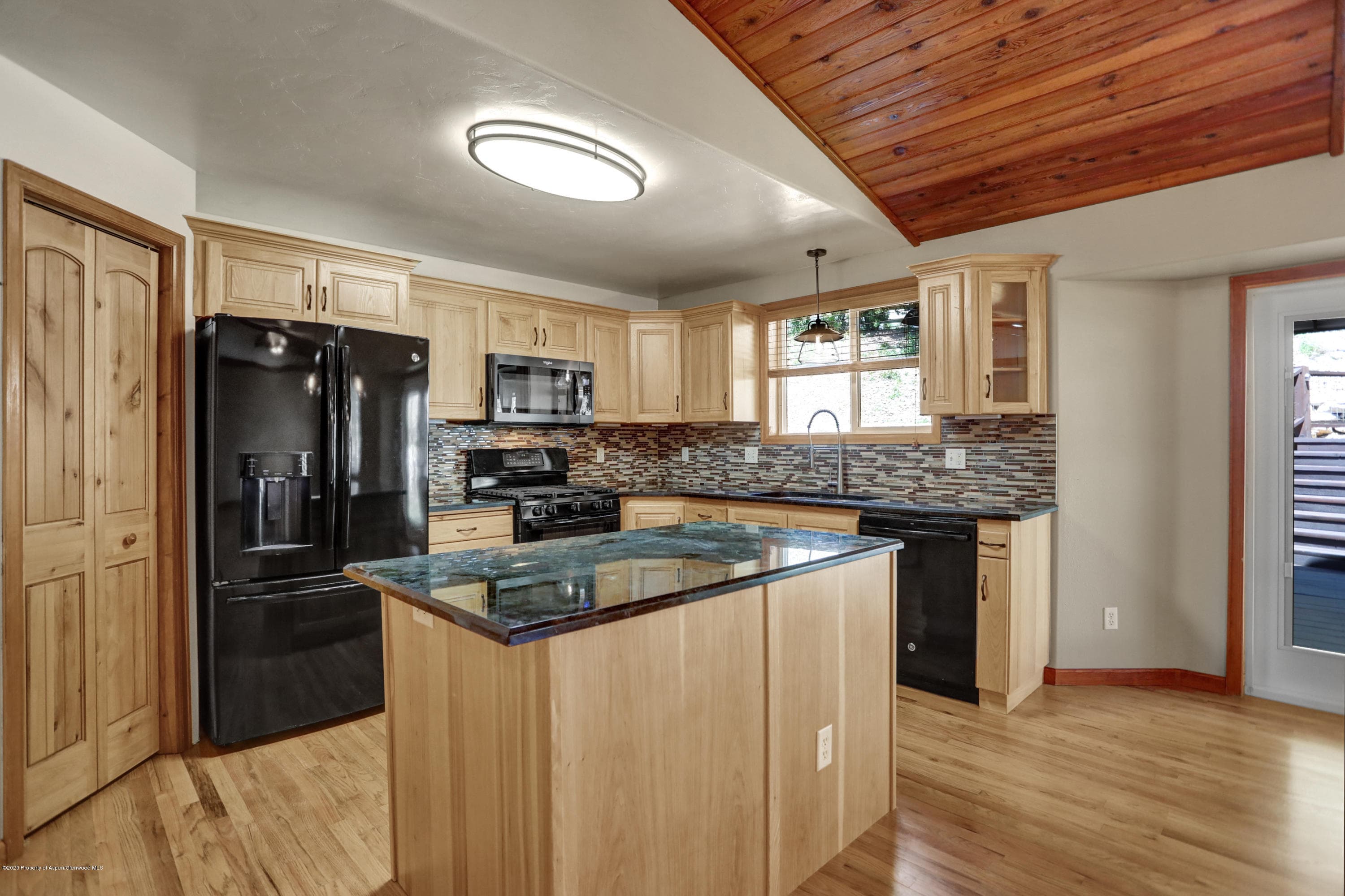 997 E 10th Street, Craig, CO 81625 - Photo 9