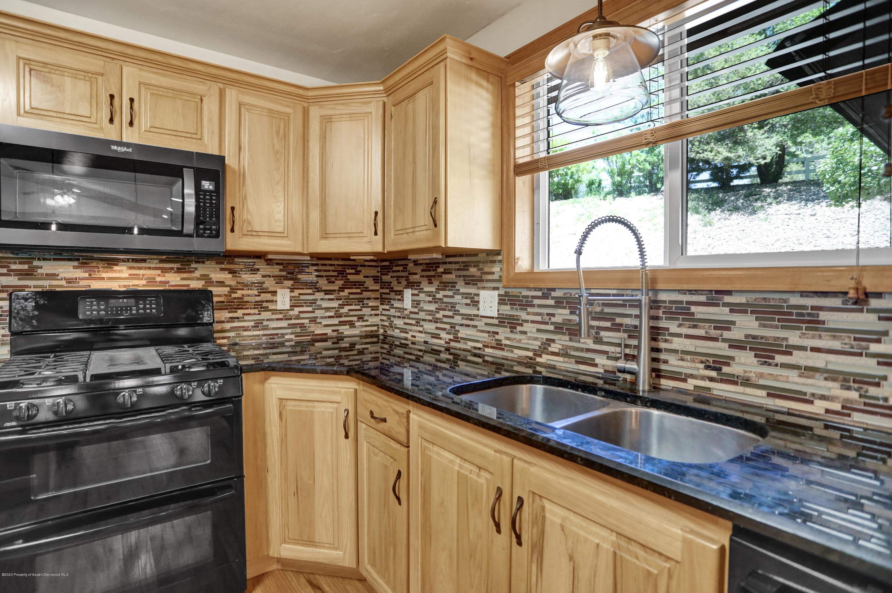 997 E 10th Street, Craig, CO 81625 - Photo 10