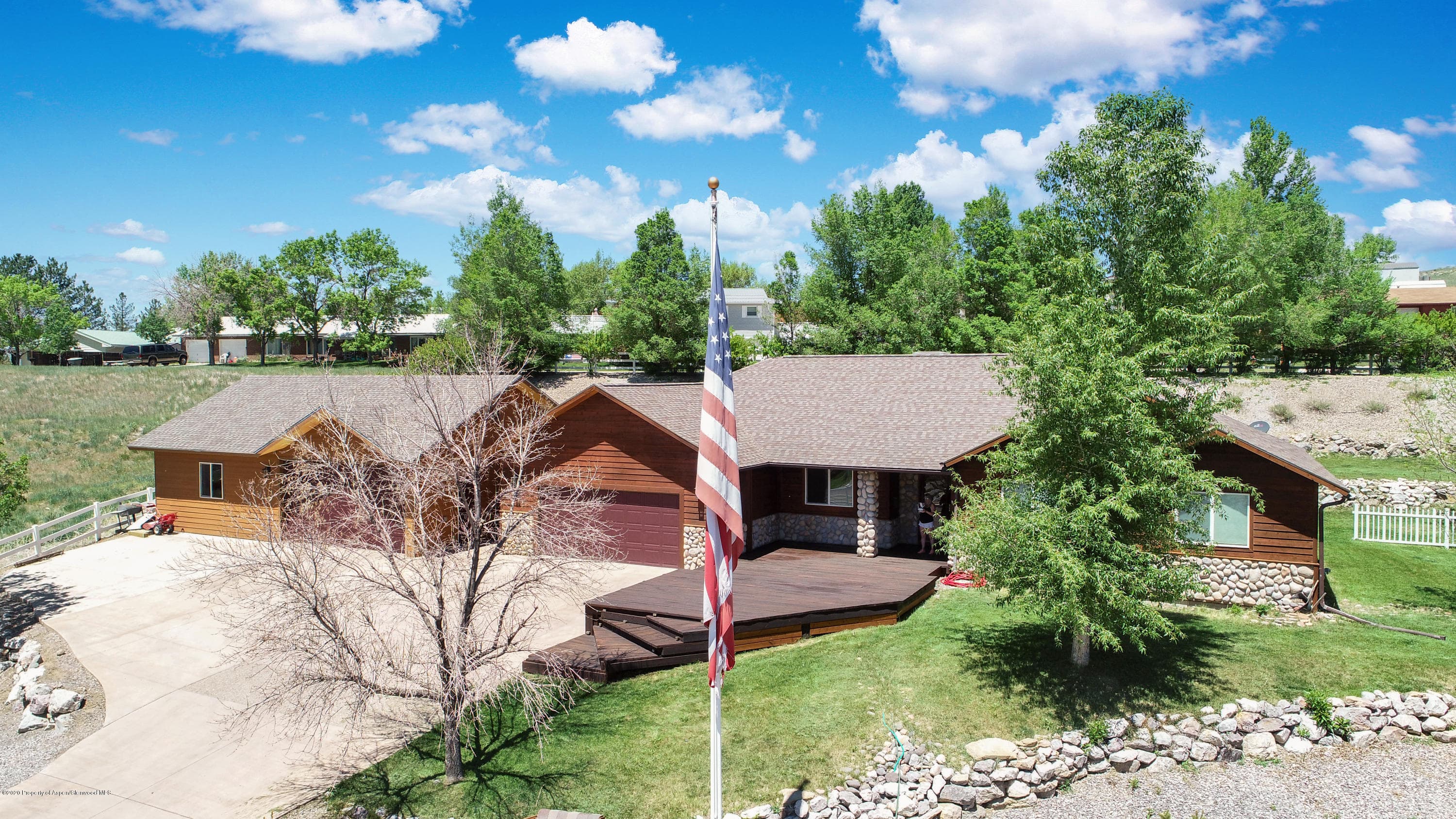 997 E 10th Street, Craig, CO 81625 - Photo 1
