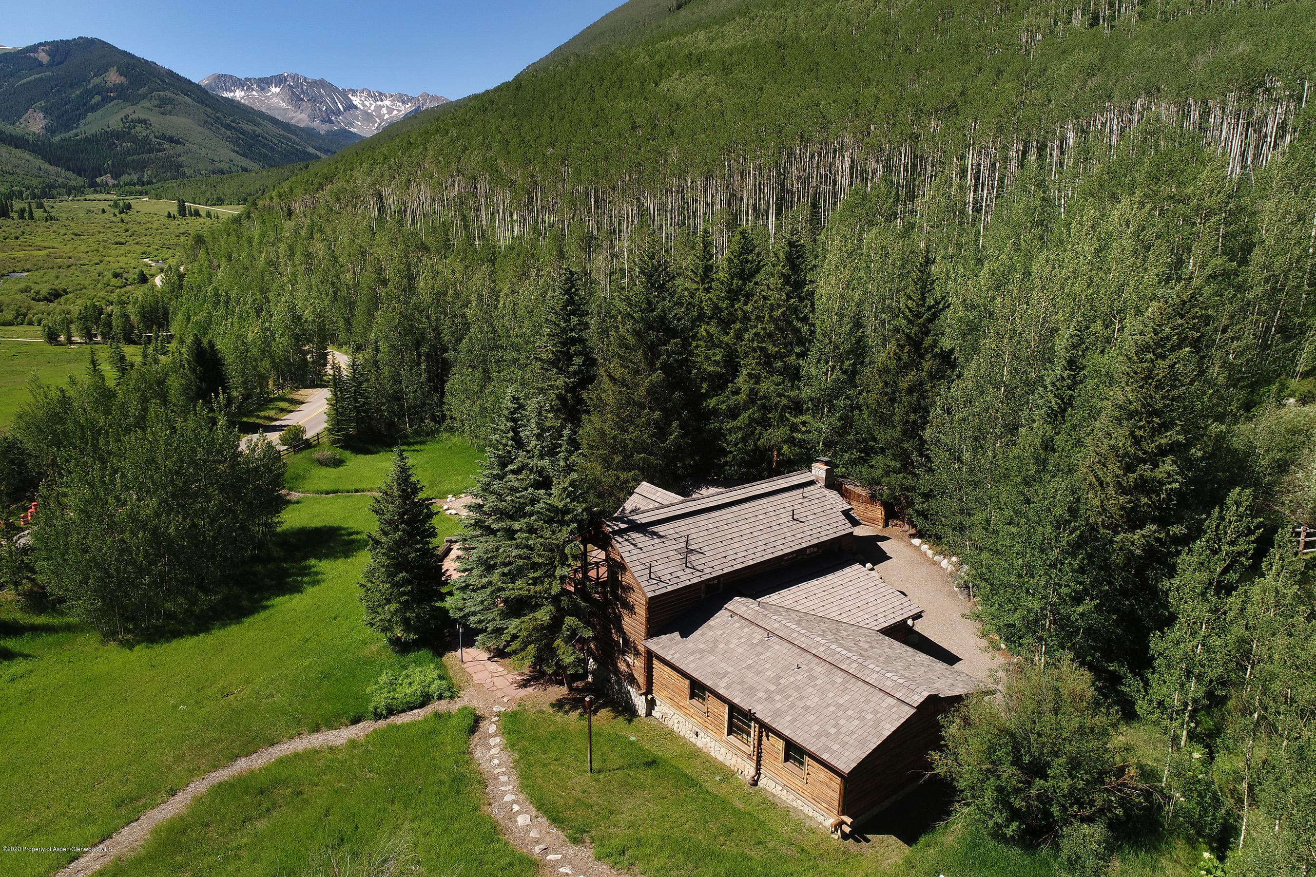 10081 Castle Creek Road - Photo 4