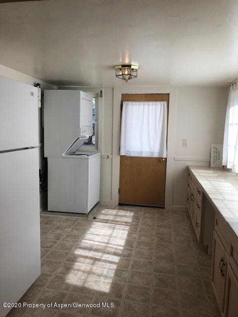 438 E 7th Street, Rifle, CO 81650 - Photo 8