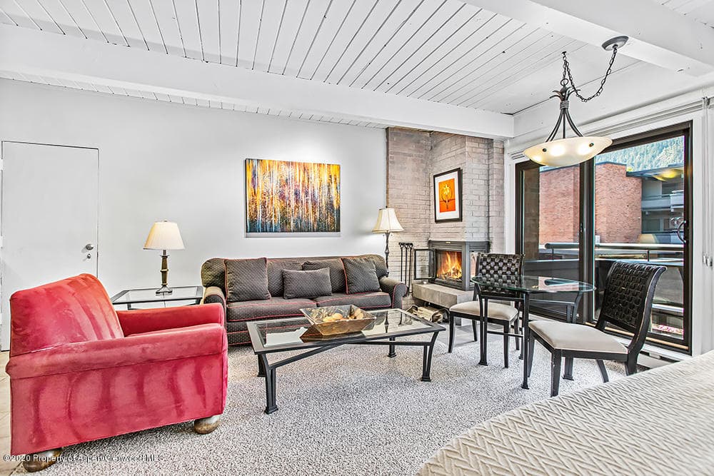 617 E Cooper Avenue 215 - Photo 2