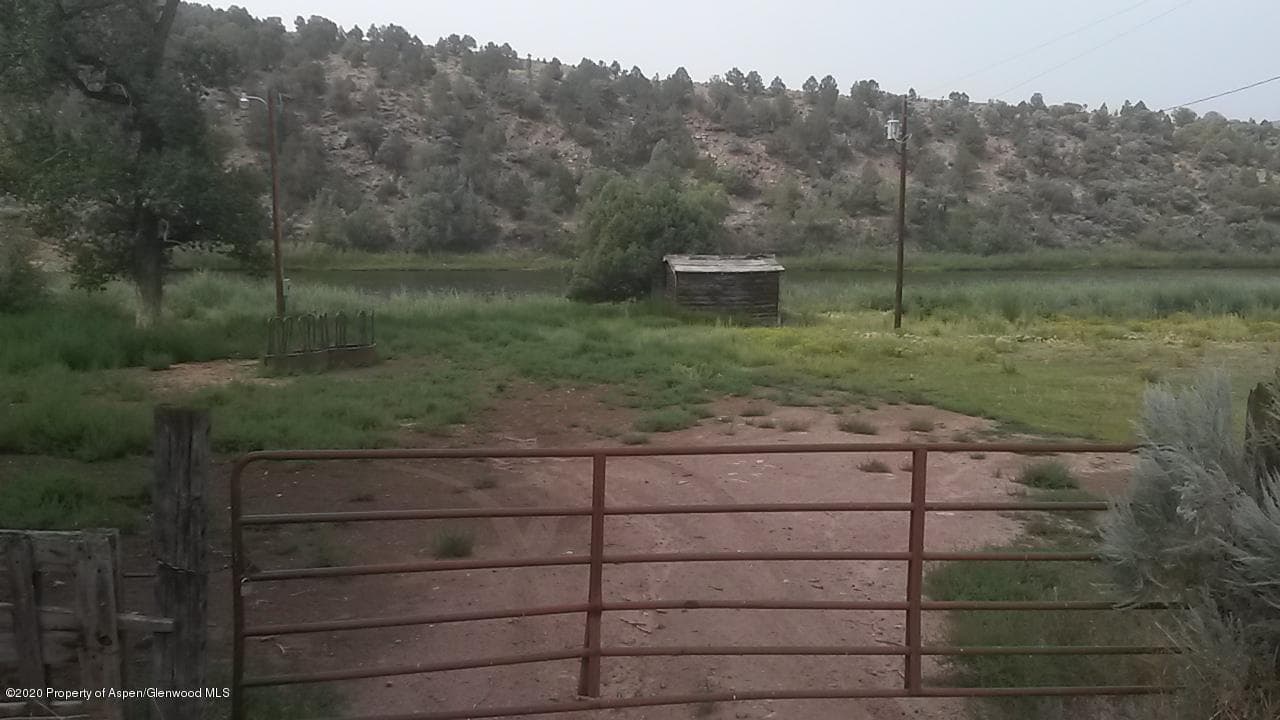 32323 Colorado River Road, McCoy, CO 80463 - Photo 26