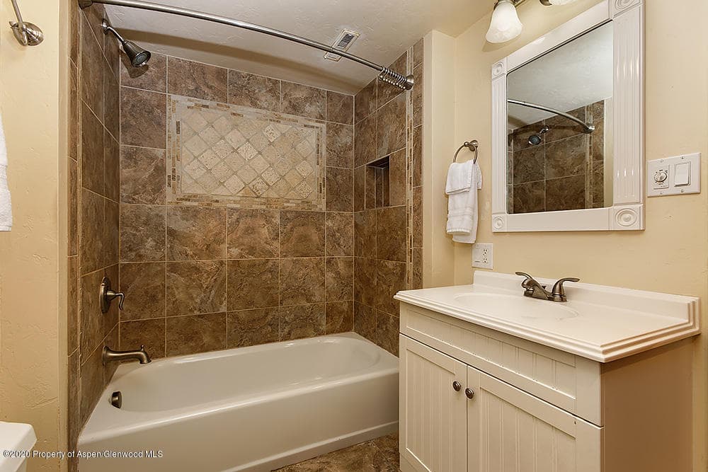 1111 Riverview Drive, Glenwood Springs, CO 81601 - Photo 18