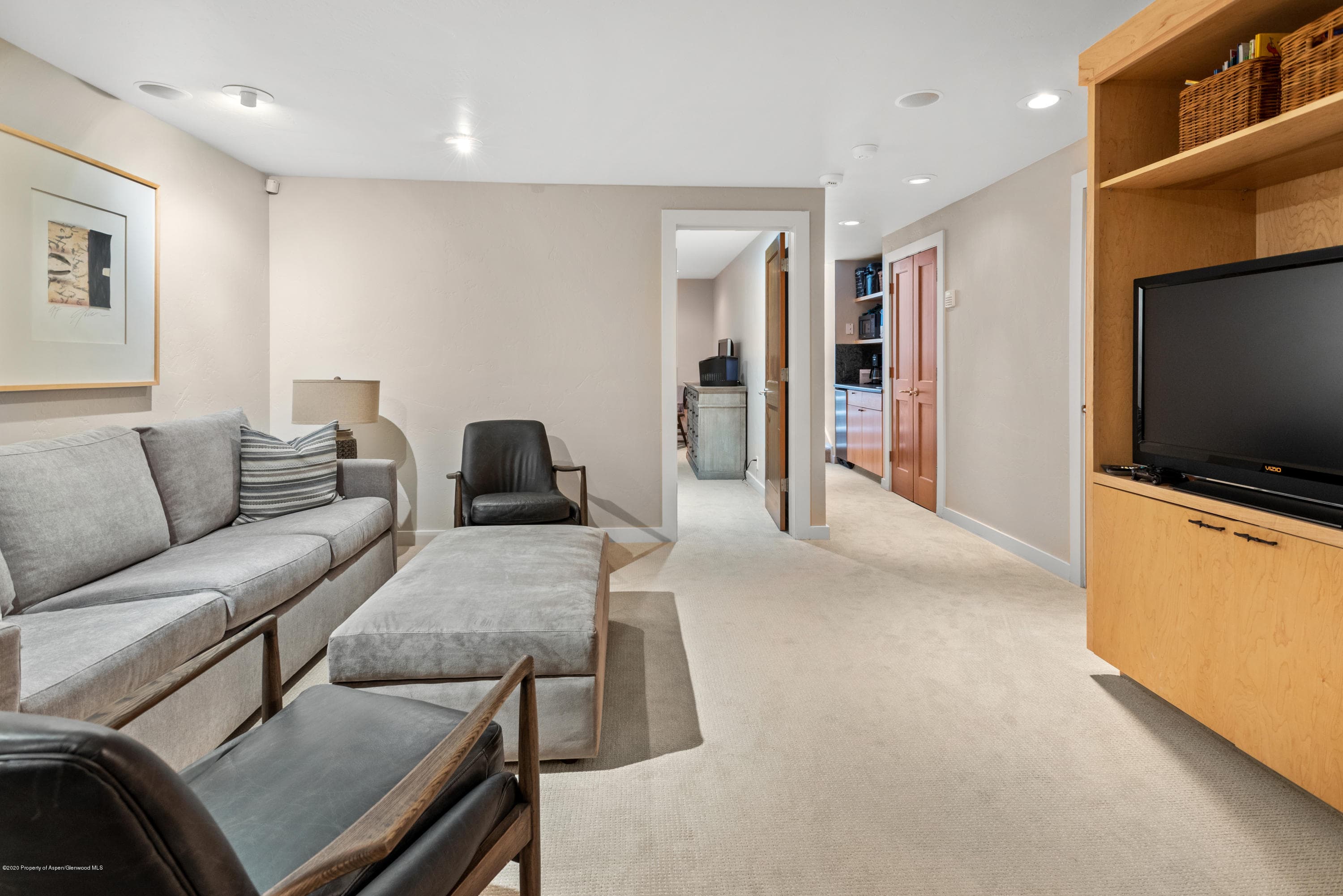 1015 E Hyman Avenue - Photo 12