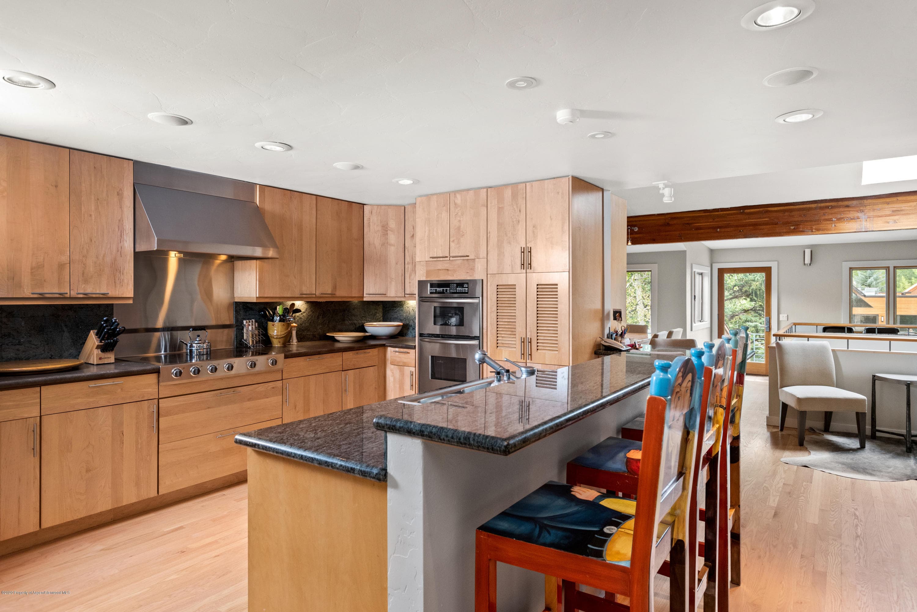 1015 E Hyman Avenue - Photo 5