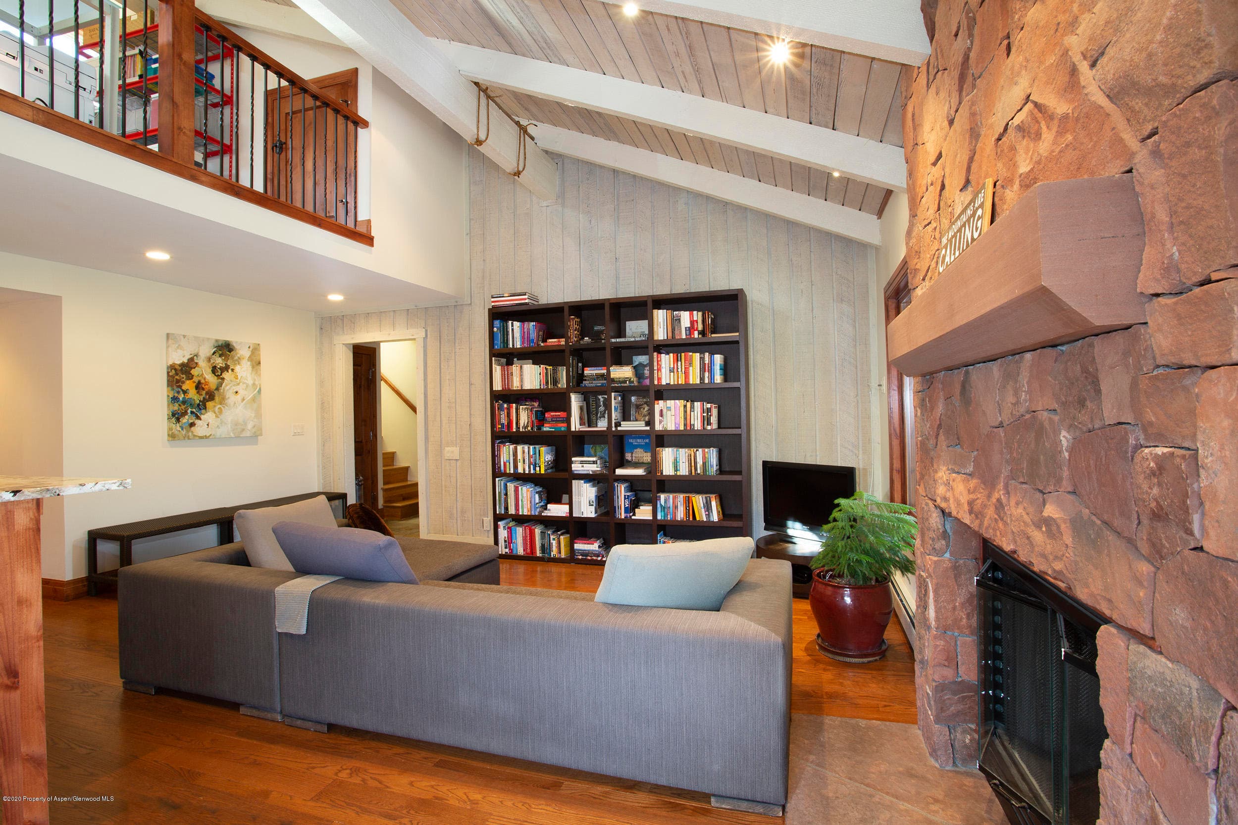 35 Lower Woodbridge Road W184 - Photo 9