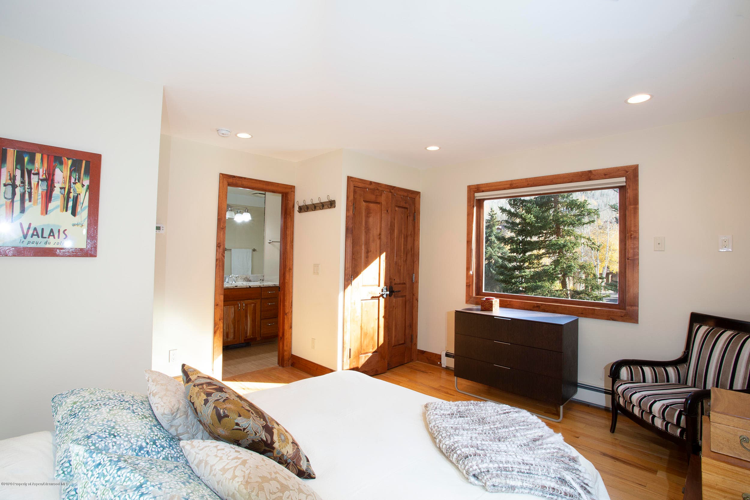 35 Lower Woodbridge Road W184 - Photo 10