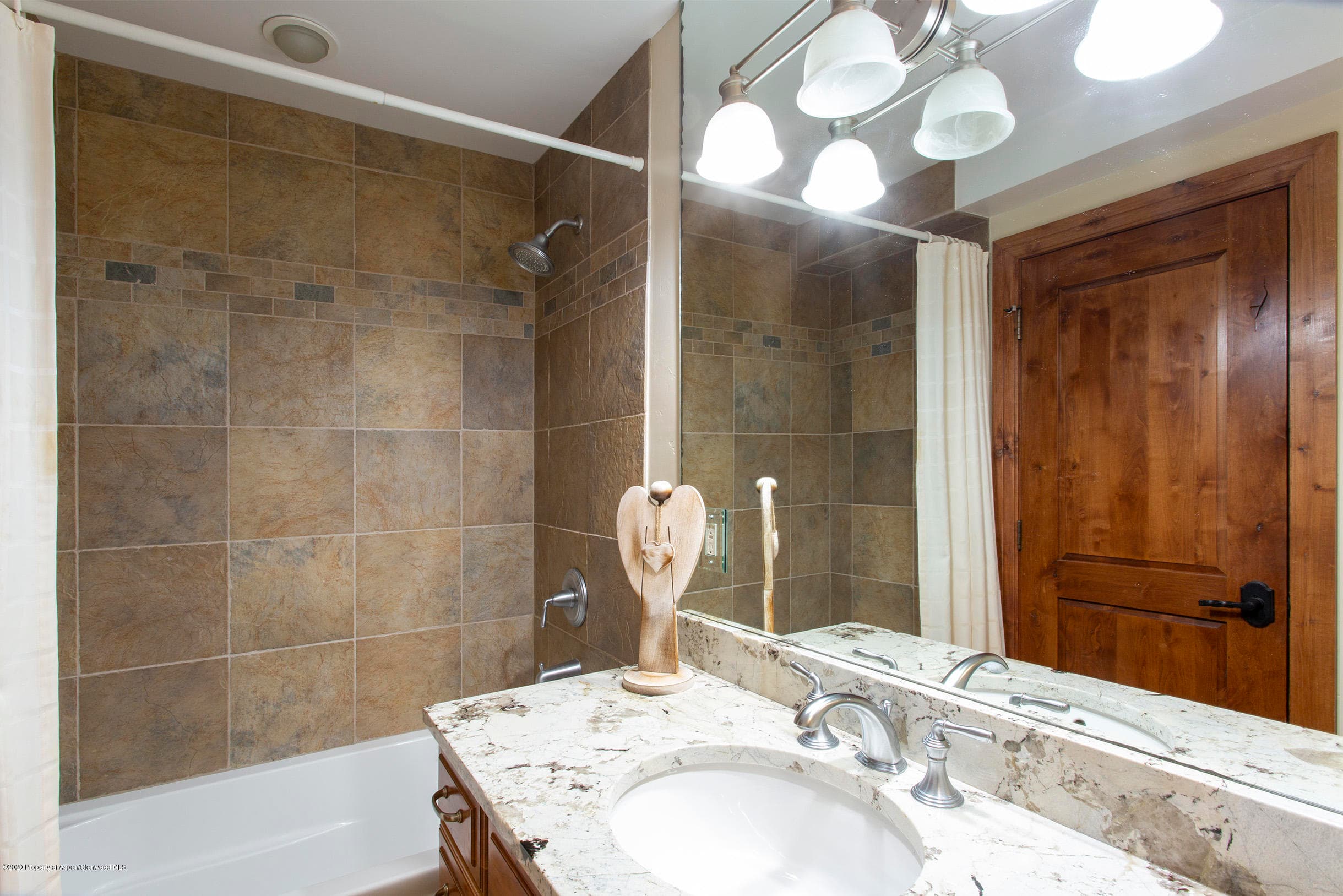 35 Lower Woodbridge Road W184 - Photo 11