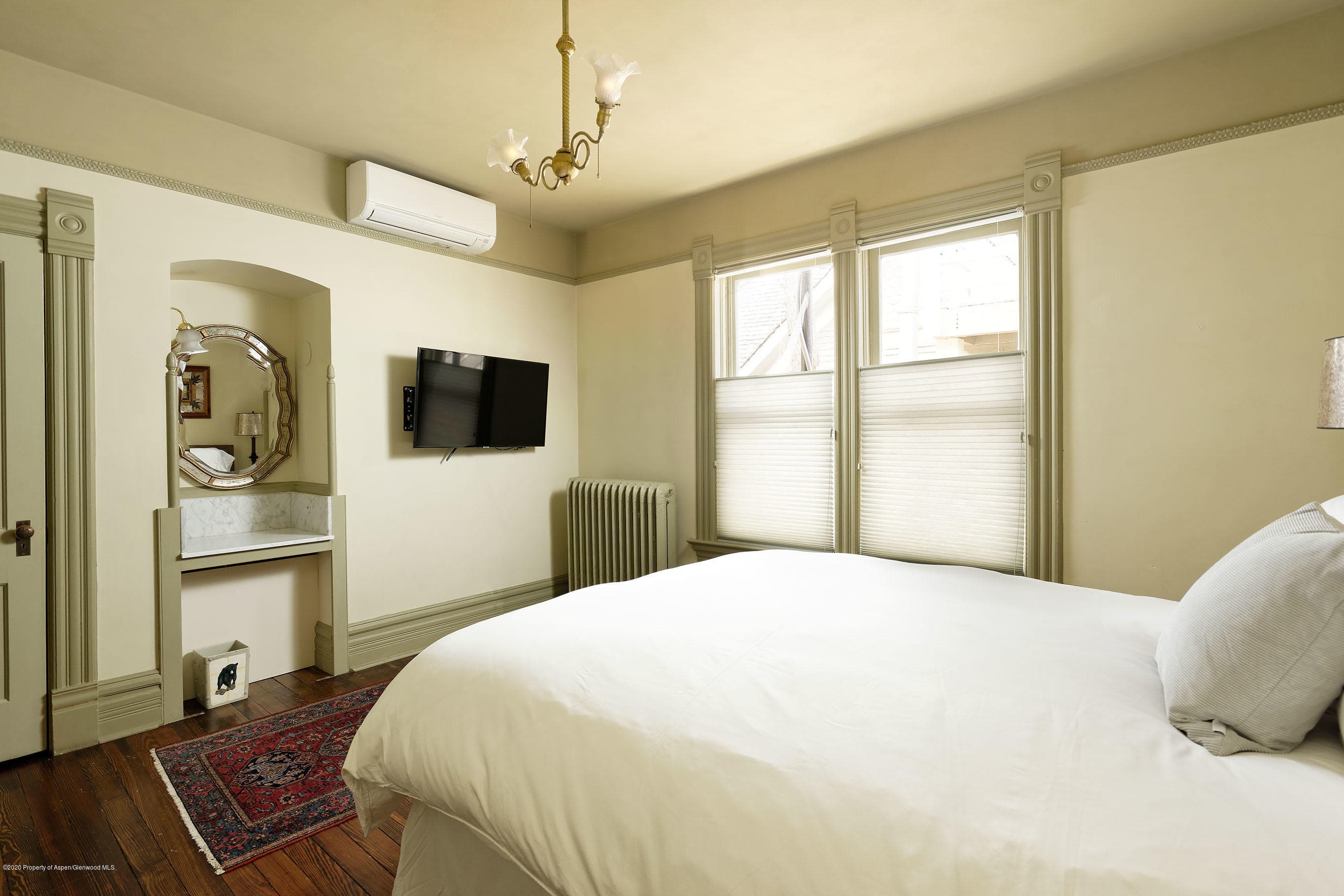 320 W Main Street, Aspen, CO 81611 - Photo 13