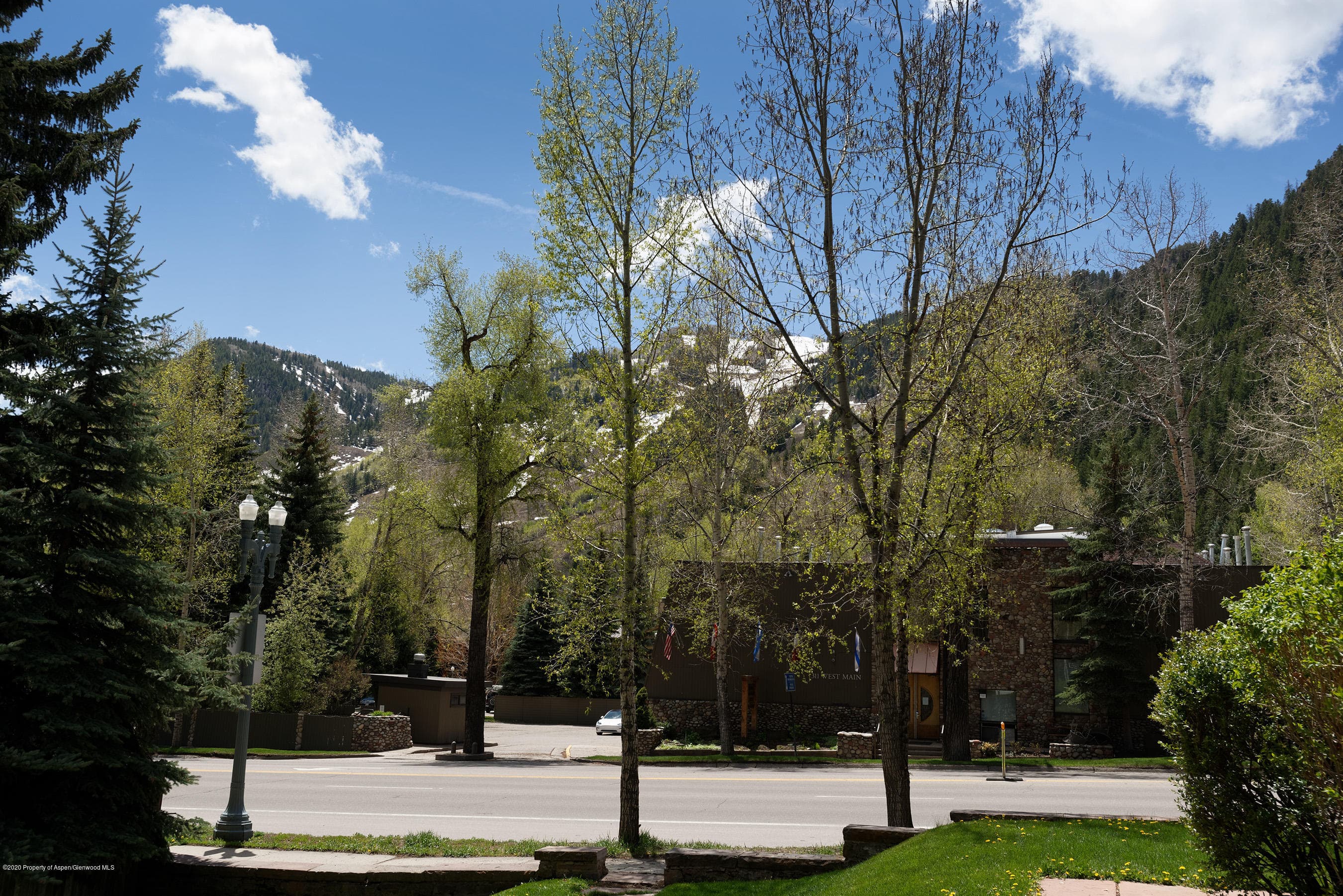 320 W Main Street, Aspen, CO 81611 - Photo 28