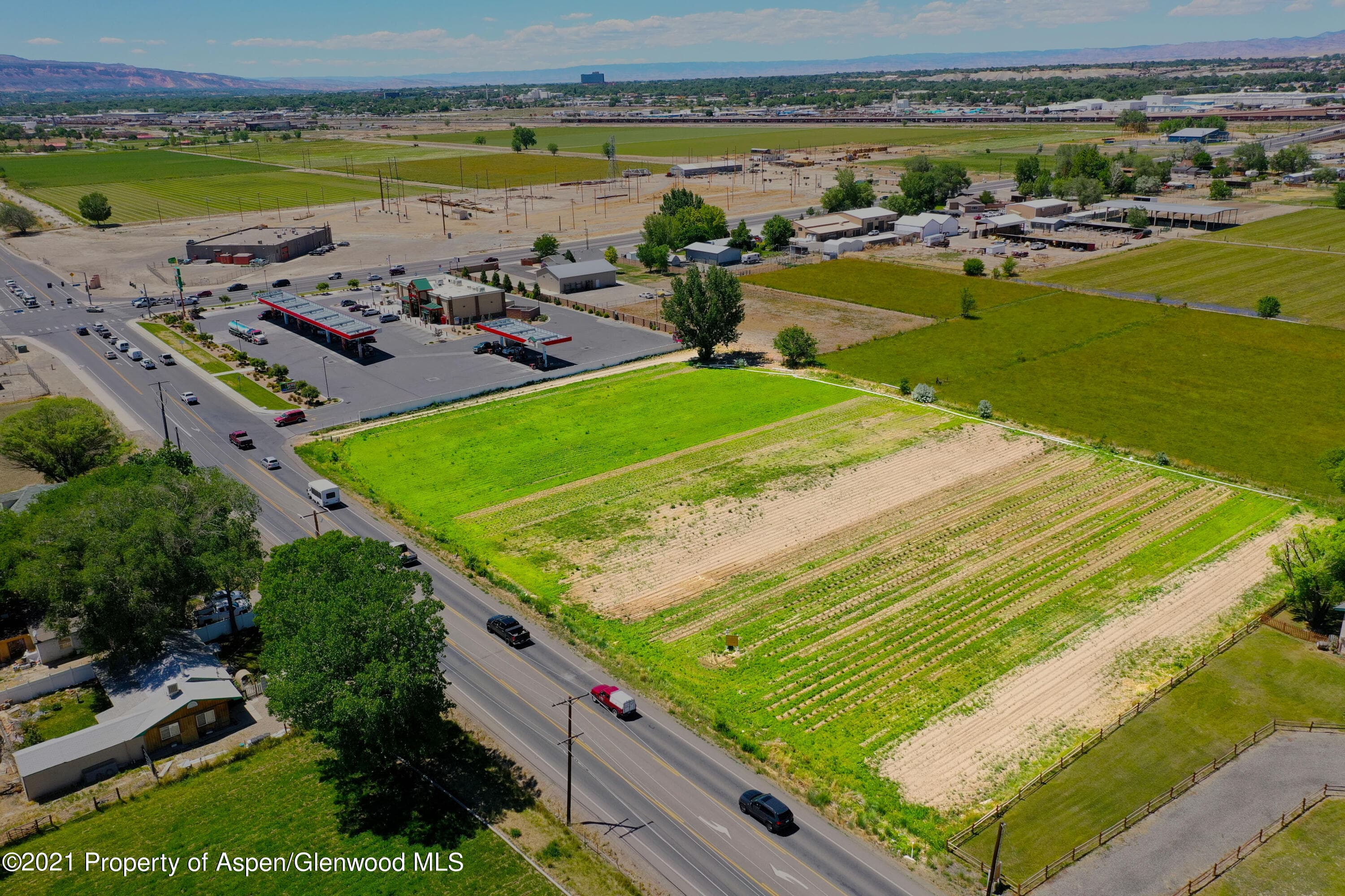 2910 D Road, Grand Junction, CO 81504 - Photo 4