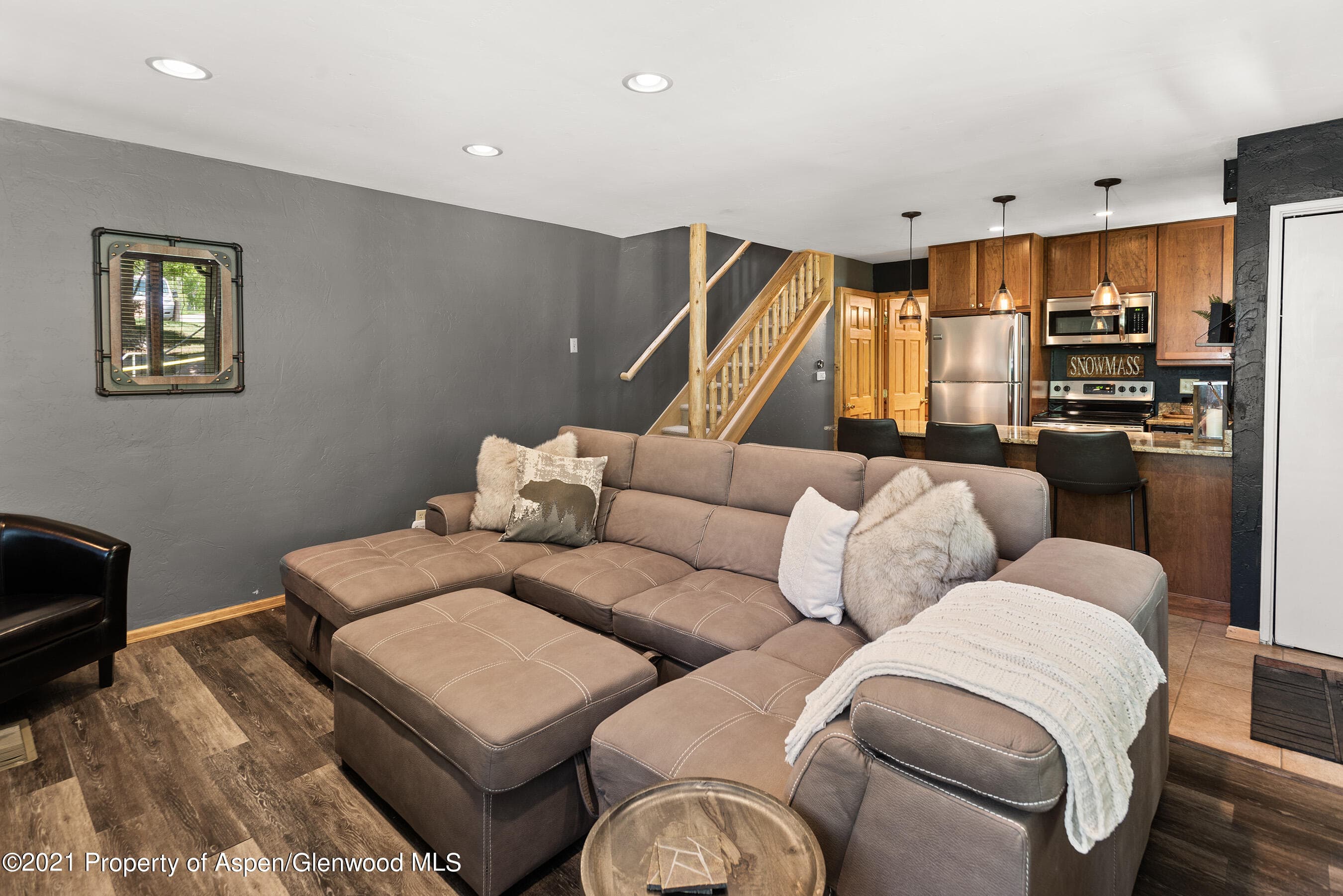 135 Carriage Way 10, Snowmass Village, CO 81615 - Photo 2