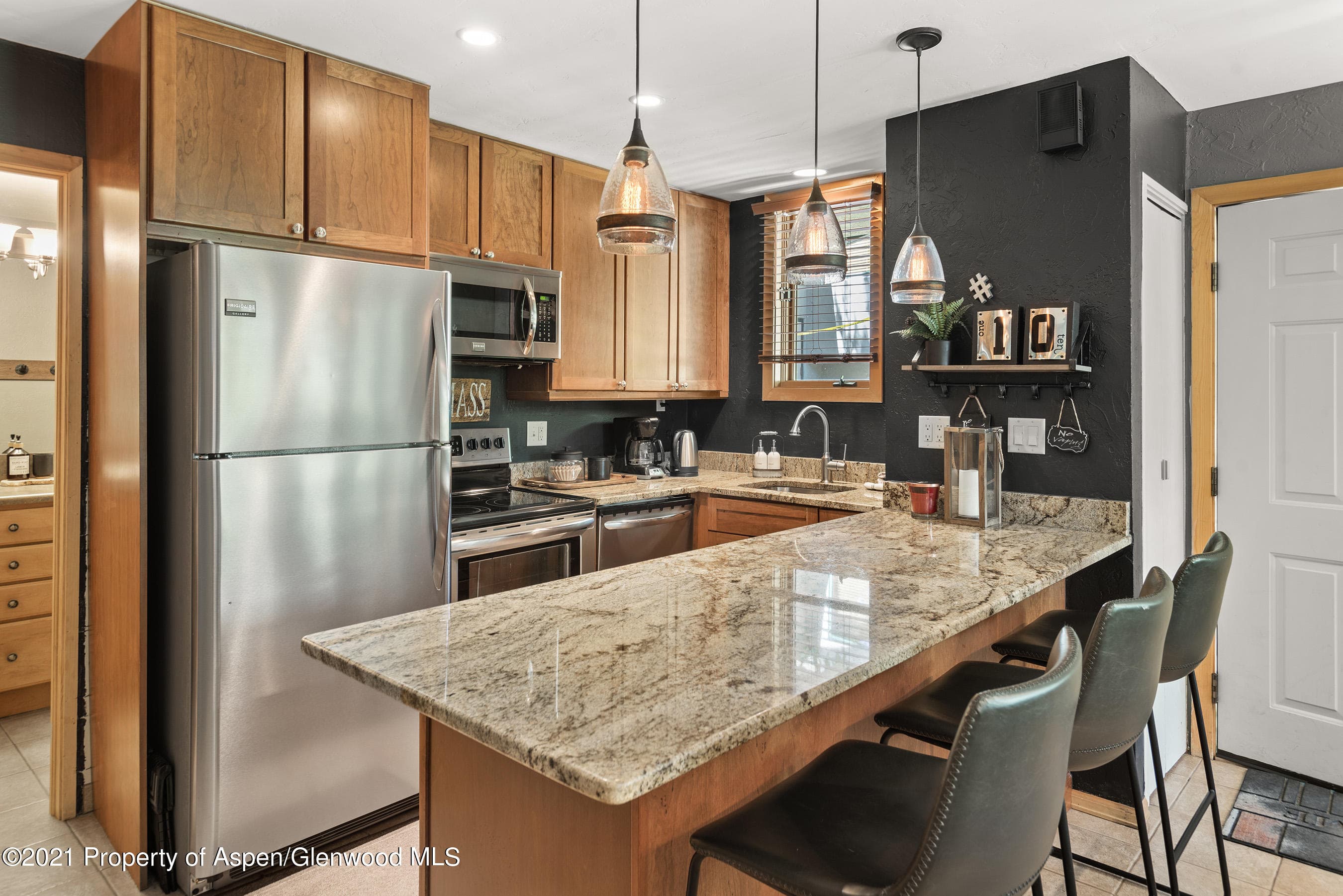 135 Carriage Way 10, Snowmass Village, CO 81615 - Photo 5