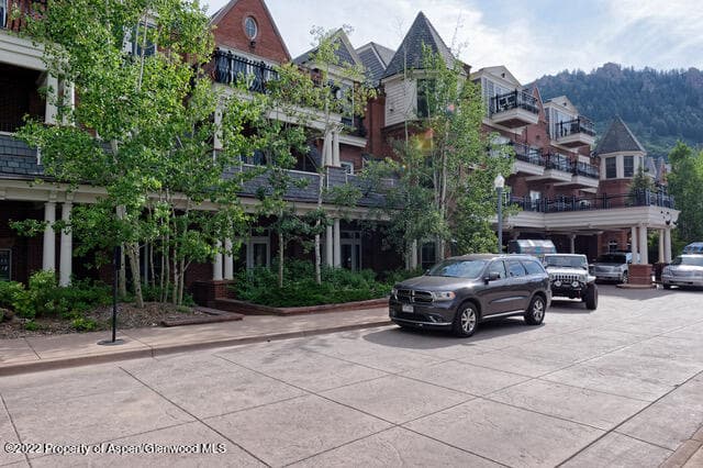 415 E Dean St, Unit 34, Week 32, Aspen, CO 81611 - Photo 12