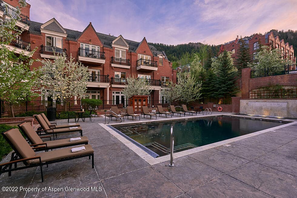 415 E Dean St, Unit 34, Week 32, Aspen, CO 81611 - Photo 14
