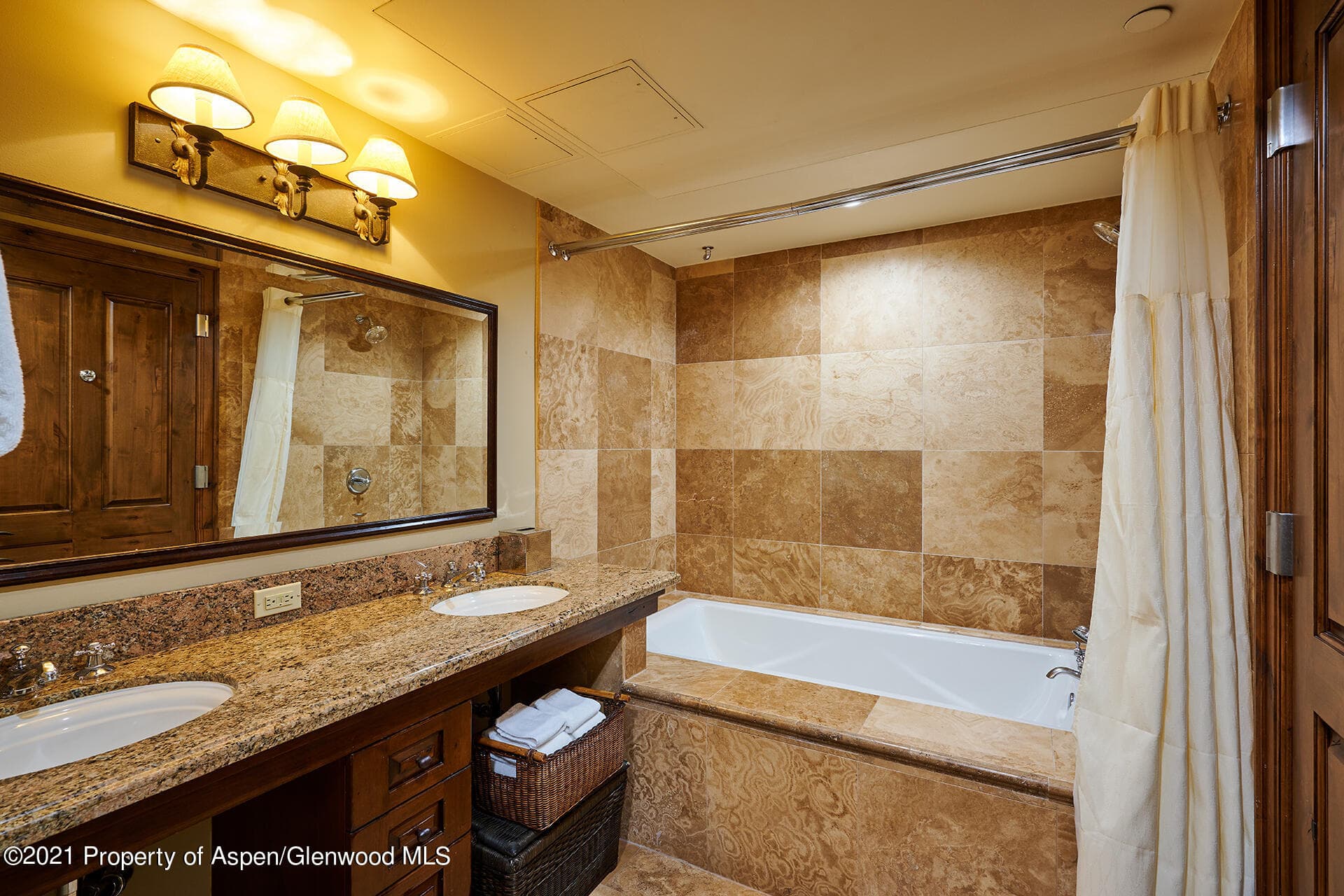 415 E Dean Unit 52, Week 26, Aspen, CO 81611 - Photo 13