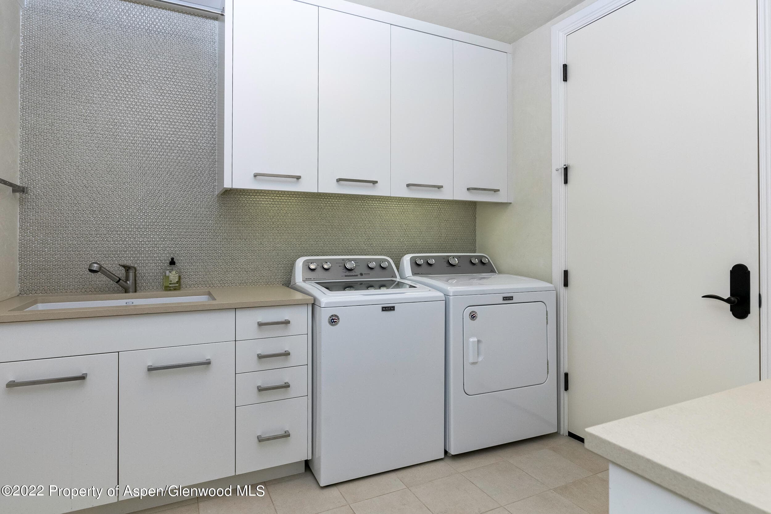 135 W Hopkins Avenue, Aspen, CO 81611 - Photo 21