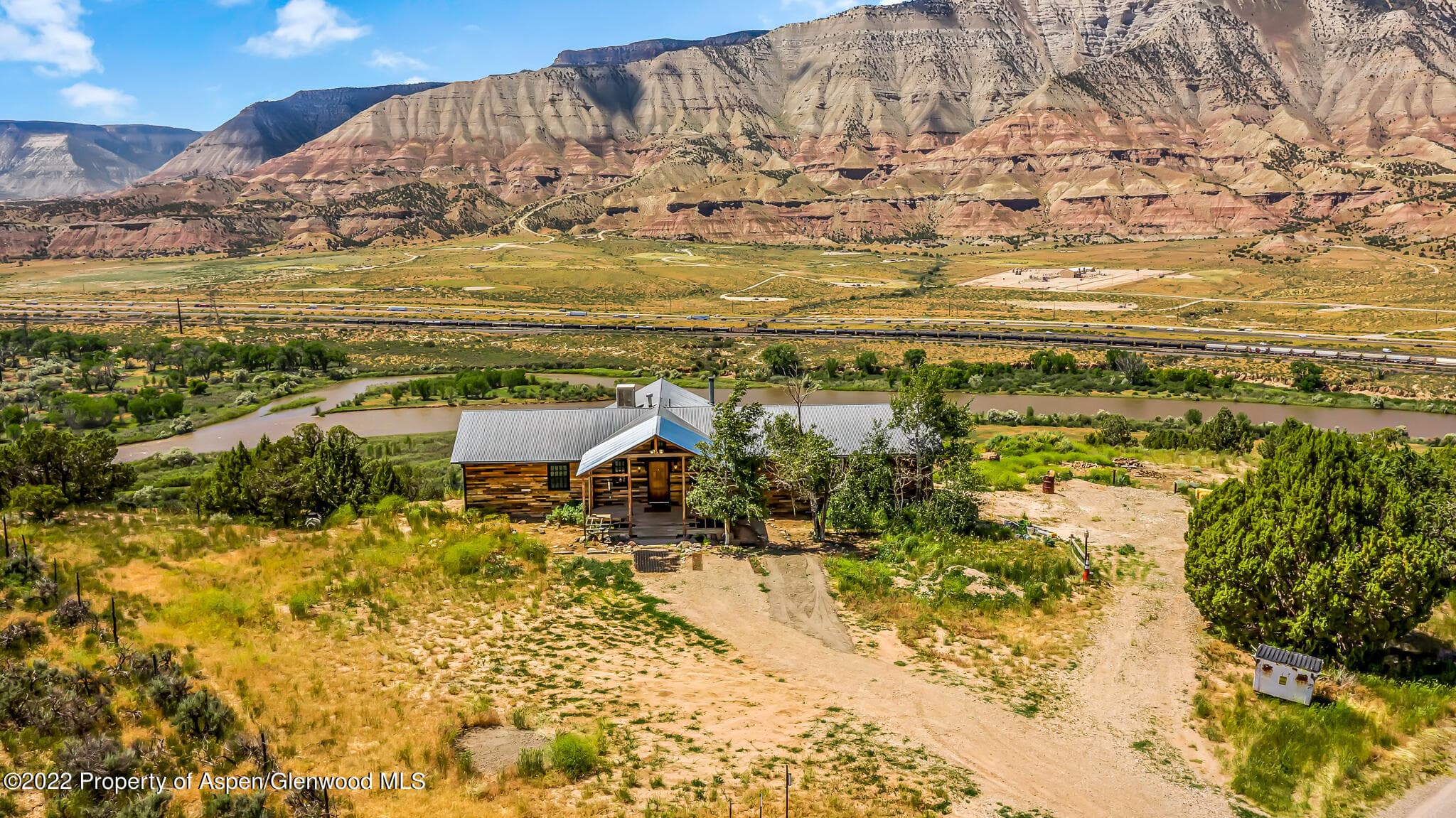 999 Co Rd 309, Parachute, CO 81635 - Photo 5