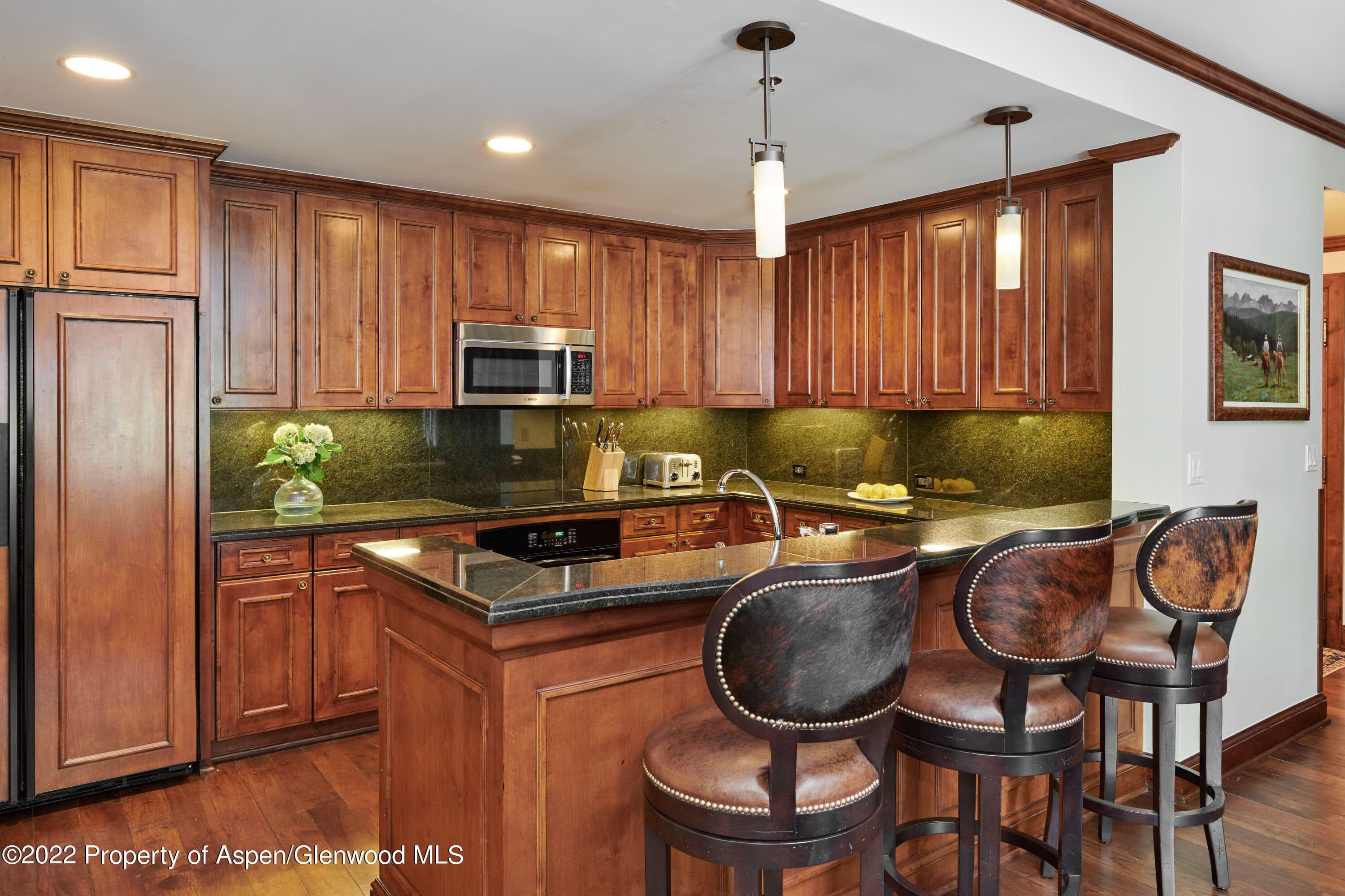 0075 Prospector Road 8202-Winter 6, Aspen, CO 81611 - Photo 4