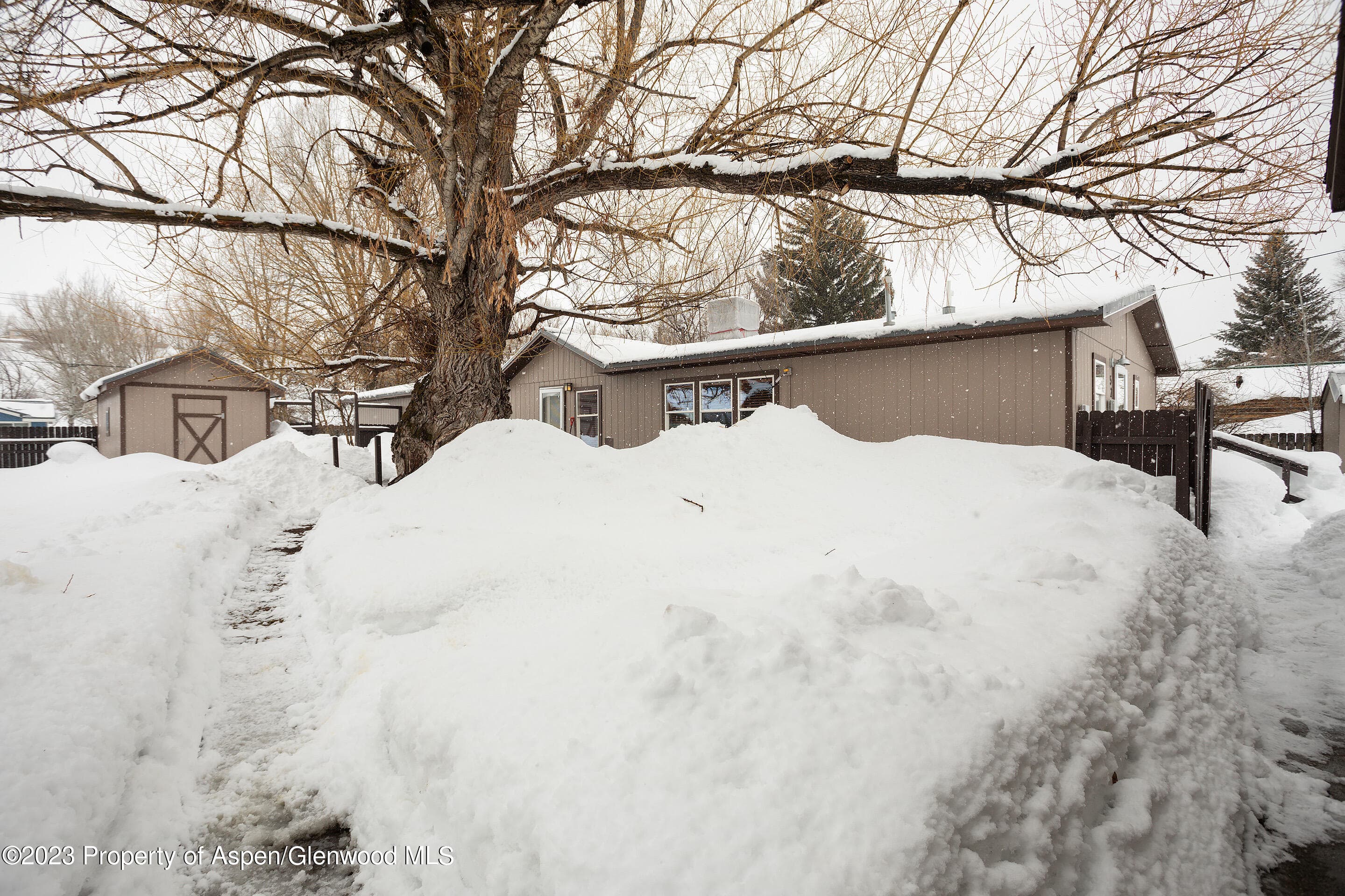 528 E WASHINGTON Avenue, Hayden, CO 81639 - Photo 2