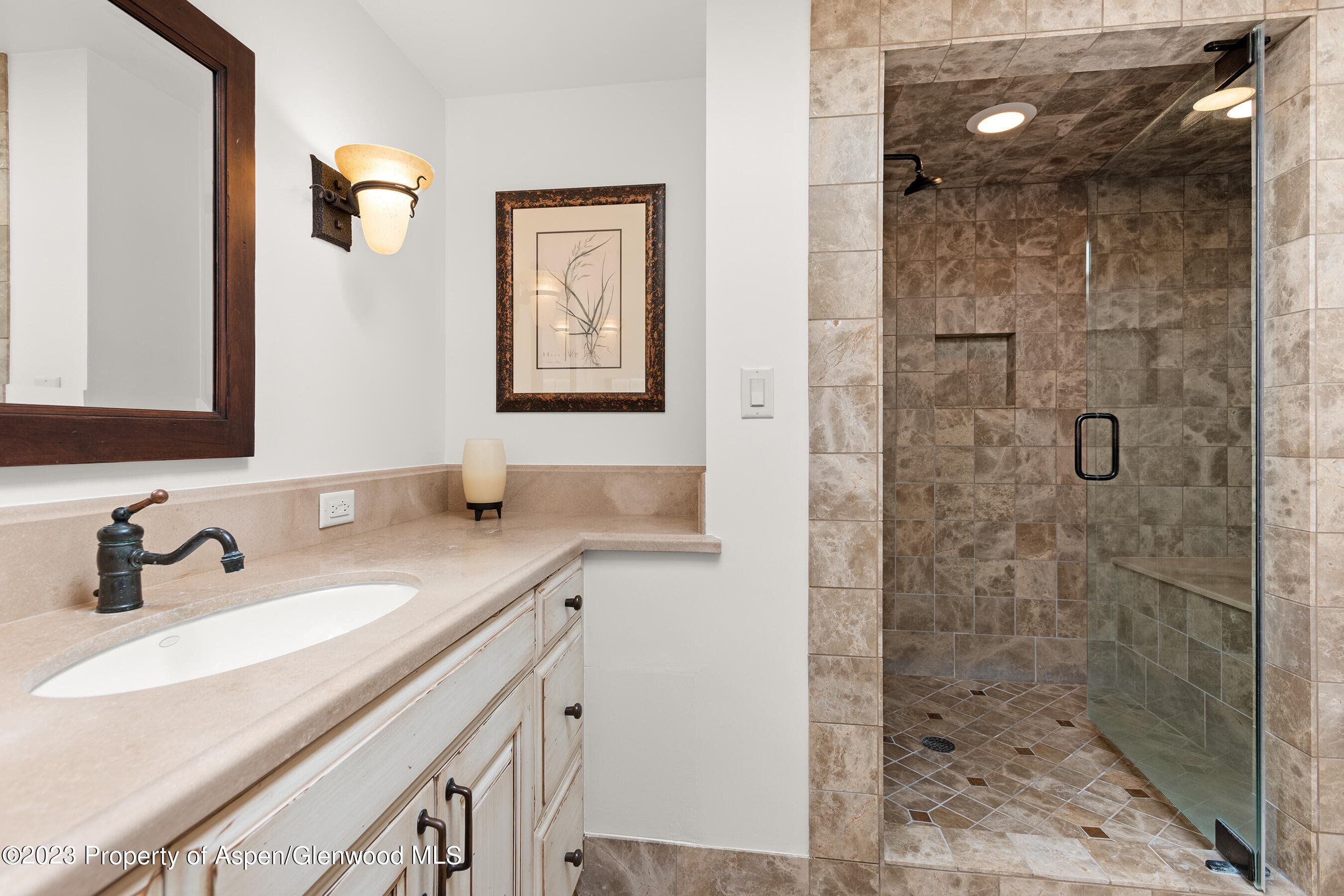 916 E Hopkins Avenue 301 - Photo 7