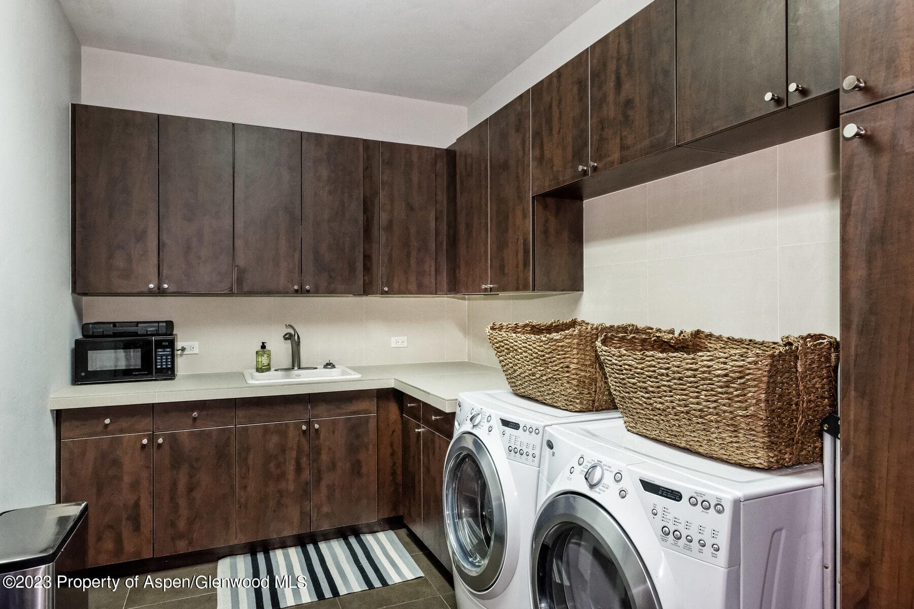 537 Race Street, Aspen, CO 81611 - Photo 27