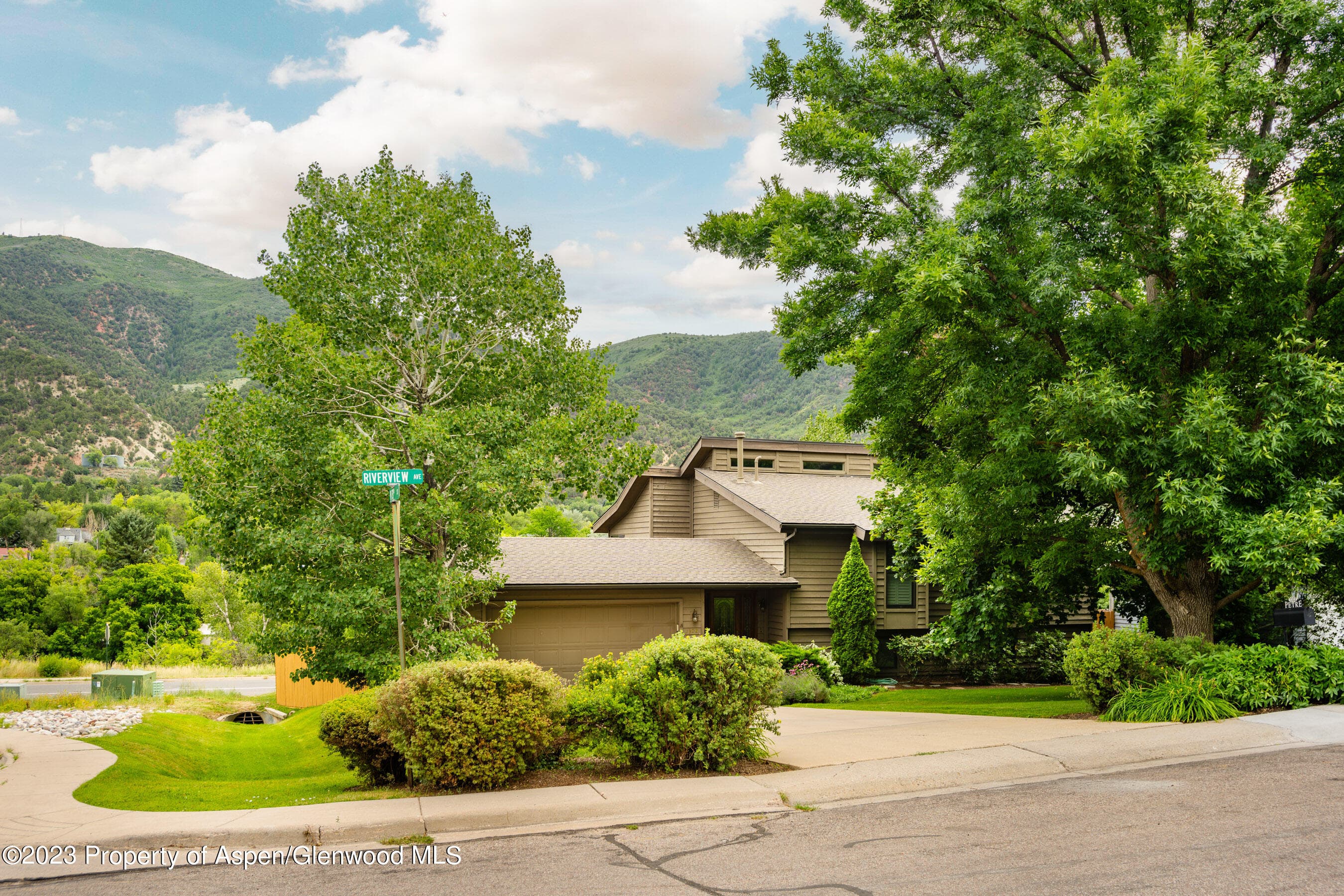 1302 Riverview Avenue, Glenwood Springs, CO 81601 - Photo 3
