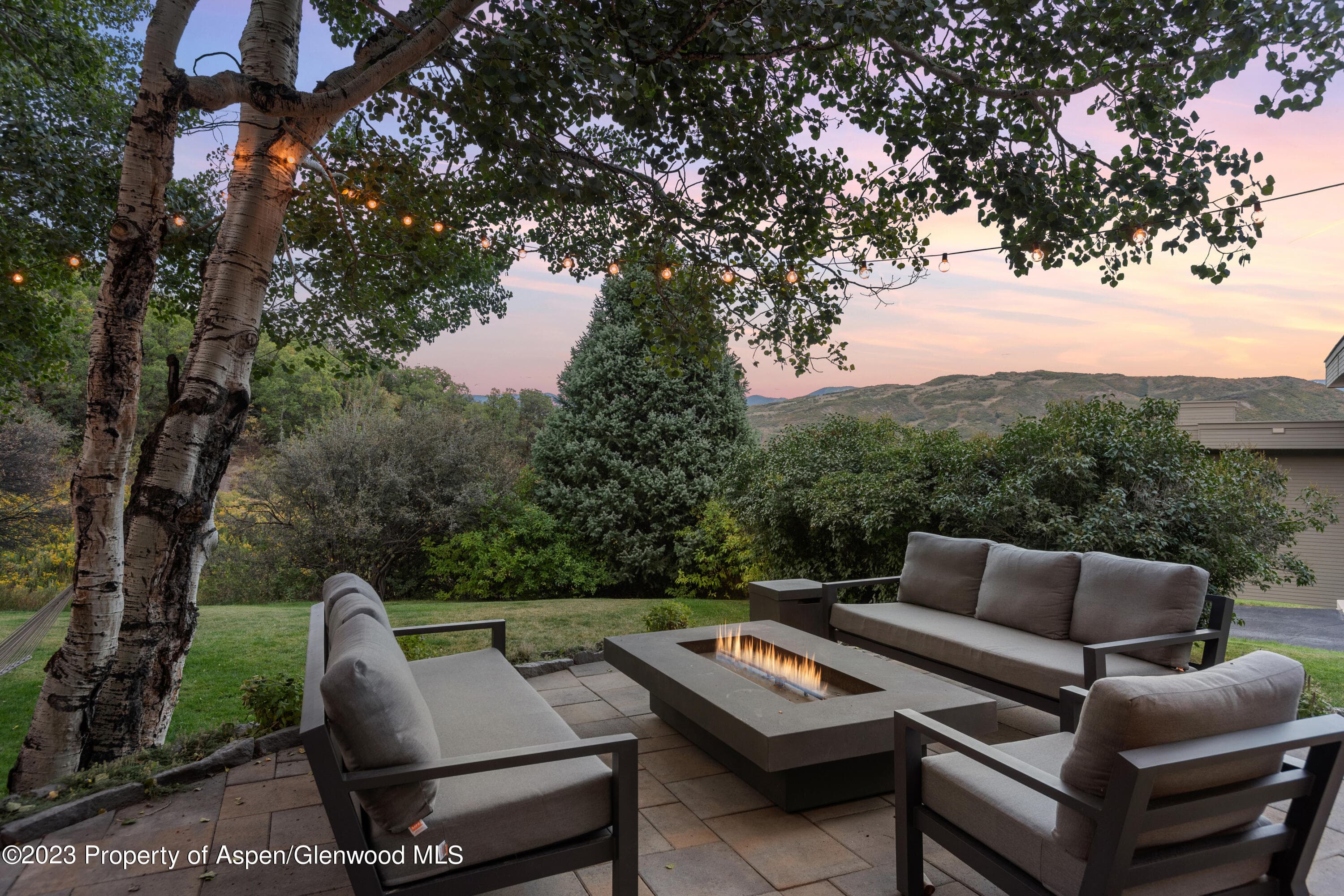 351 Meadow Road - Photo 5