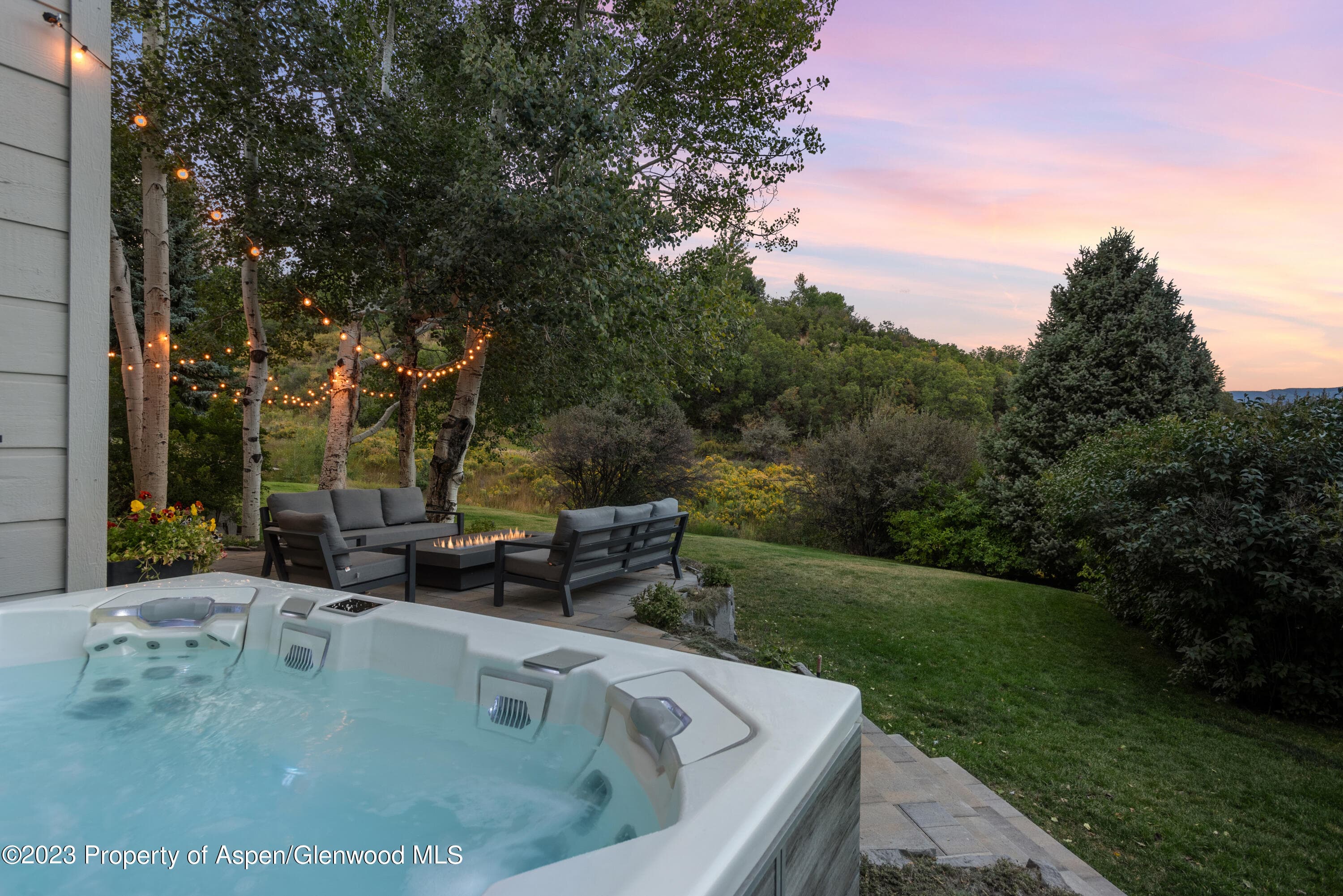 351 Meadow Road - Photo 8