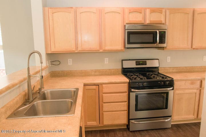 69 Sunshine Court, New Castle, CO 81647 - Photo 2