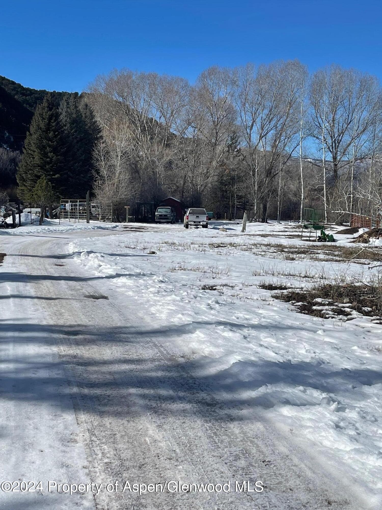 2330 CR 100, Carbondale, CO 81623 - Photo 3