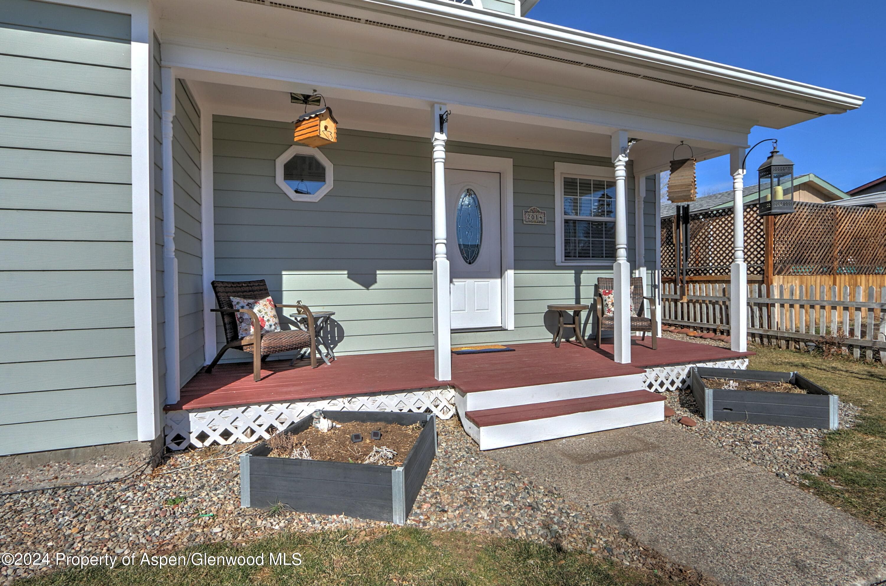 2014 Pioneer Dr, Silt, CO 81652 - Photo 3
