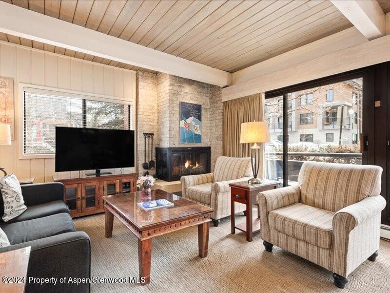 617 E Cooper Avenue 102 - Photo 7