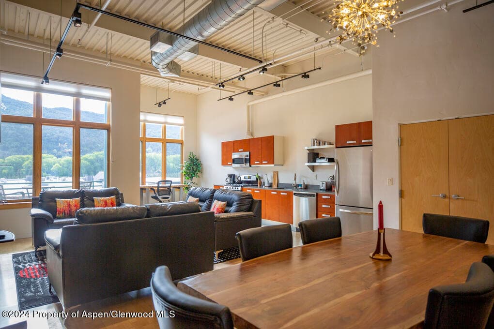 231 Robinson Street 330, Basalt, CO 81621 - Photo 2