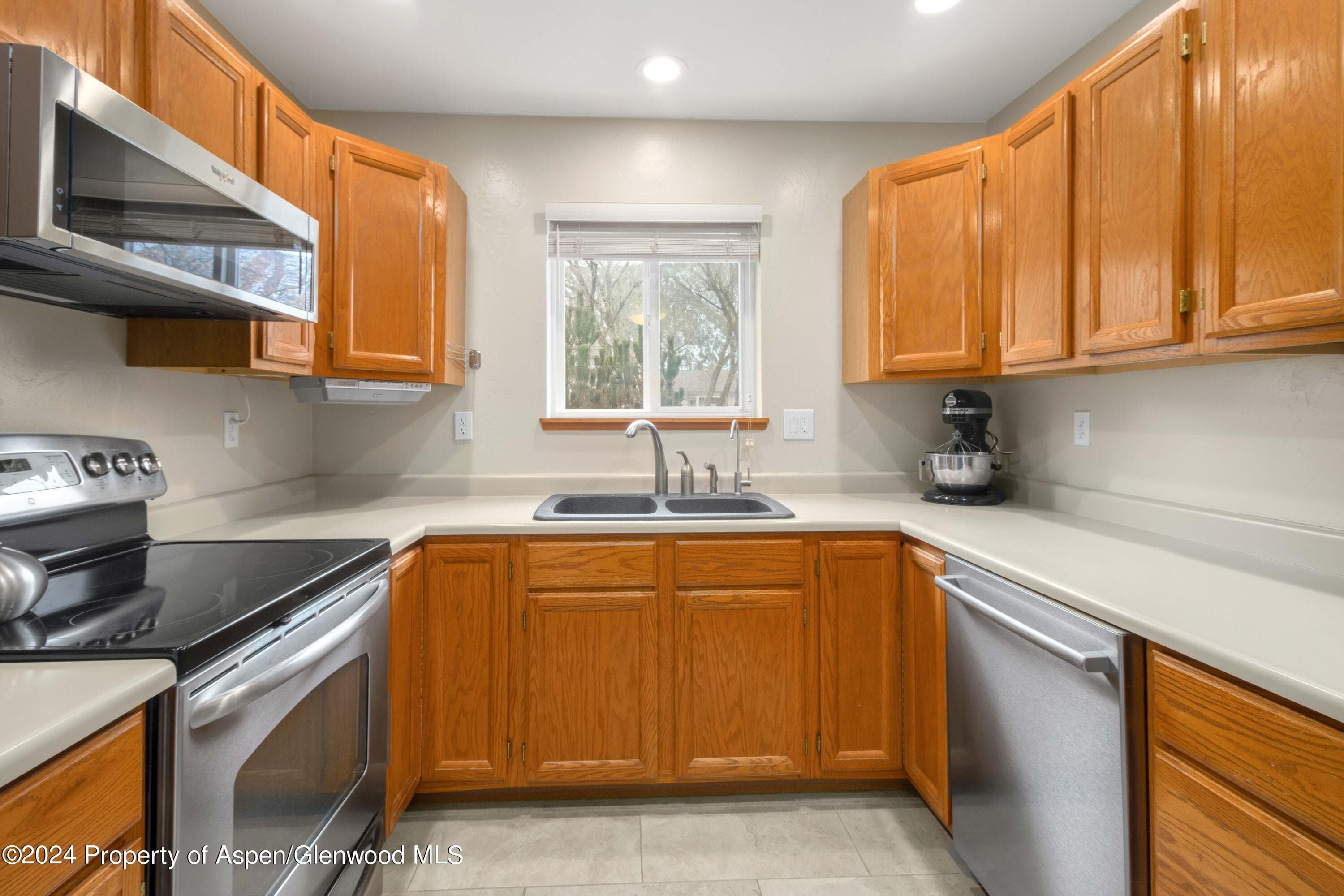 1201 Mountain Drive, Glenwood Springs, CO 81601 - Photo 10