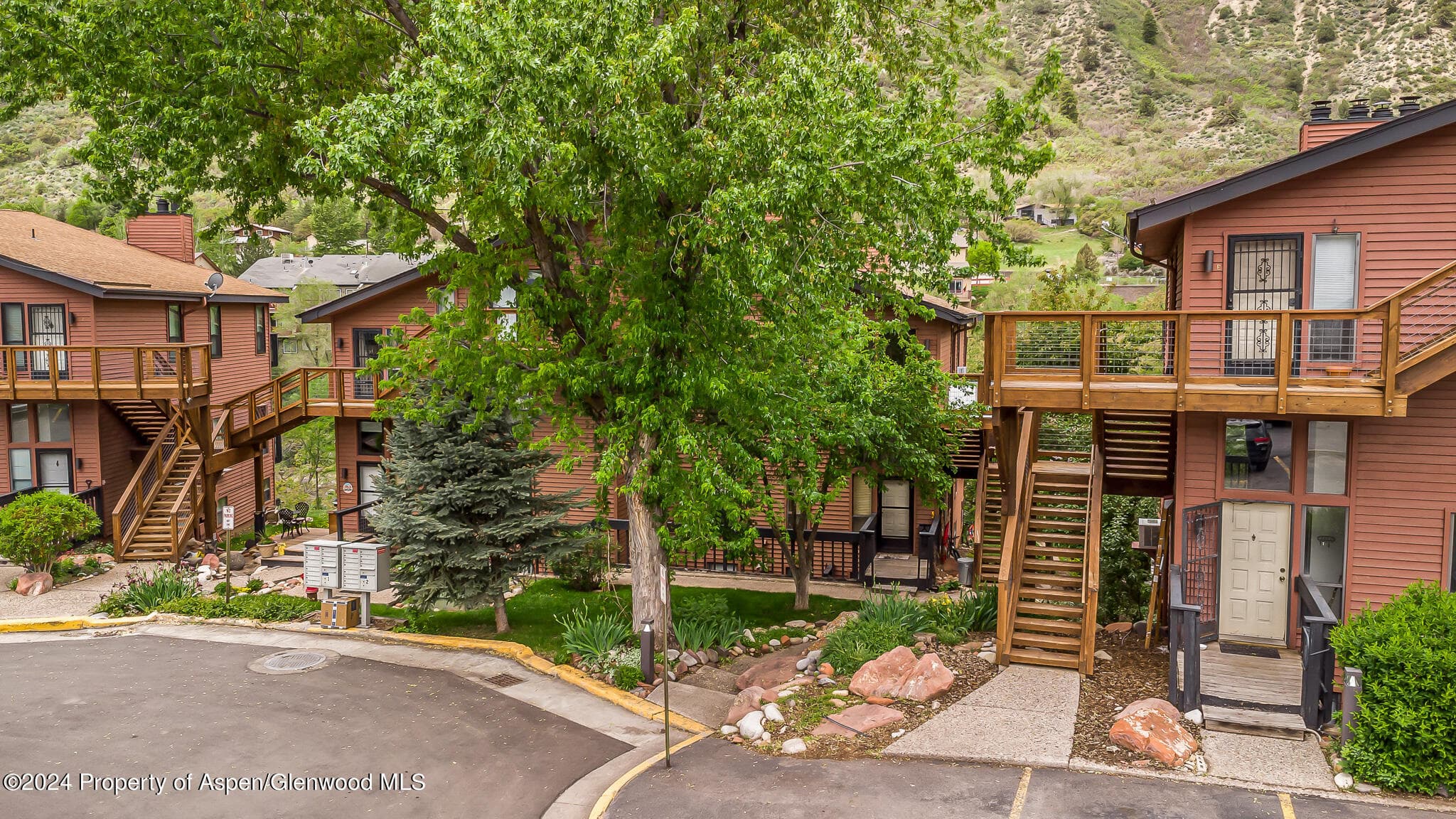 2503 CISAR Court 2F, Glenwood Springs, CO 81601 - Photo 17