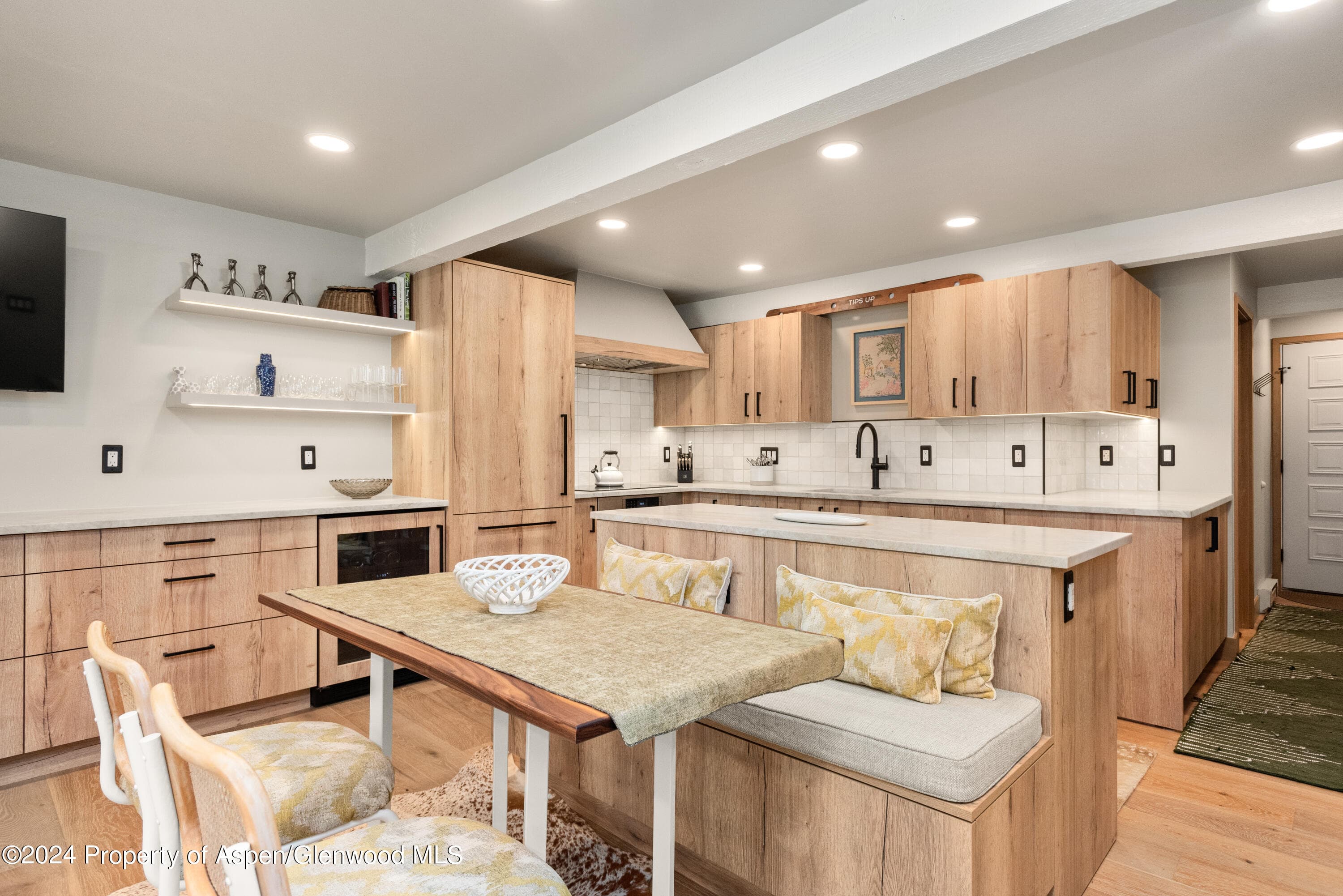 131 E Durant Avenue 208, Aspen, CO 81611 - Photo 5