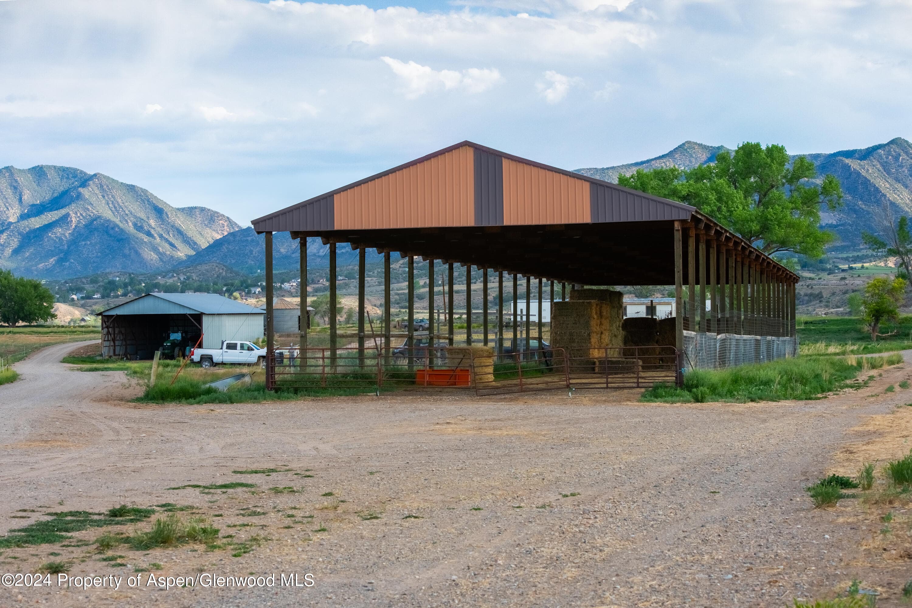 584 COUNTY ROAD 331, Silt, CO 81652 - Photo 12
