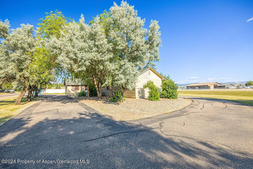 1135 E Highway 40, Craig, CO 81625 - Photo 34