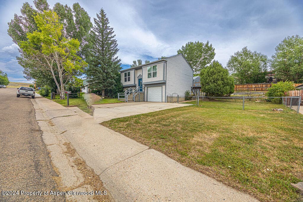 821 Exmoor Road, Craig, CO 81625 - Photo 3
