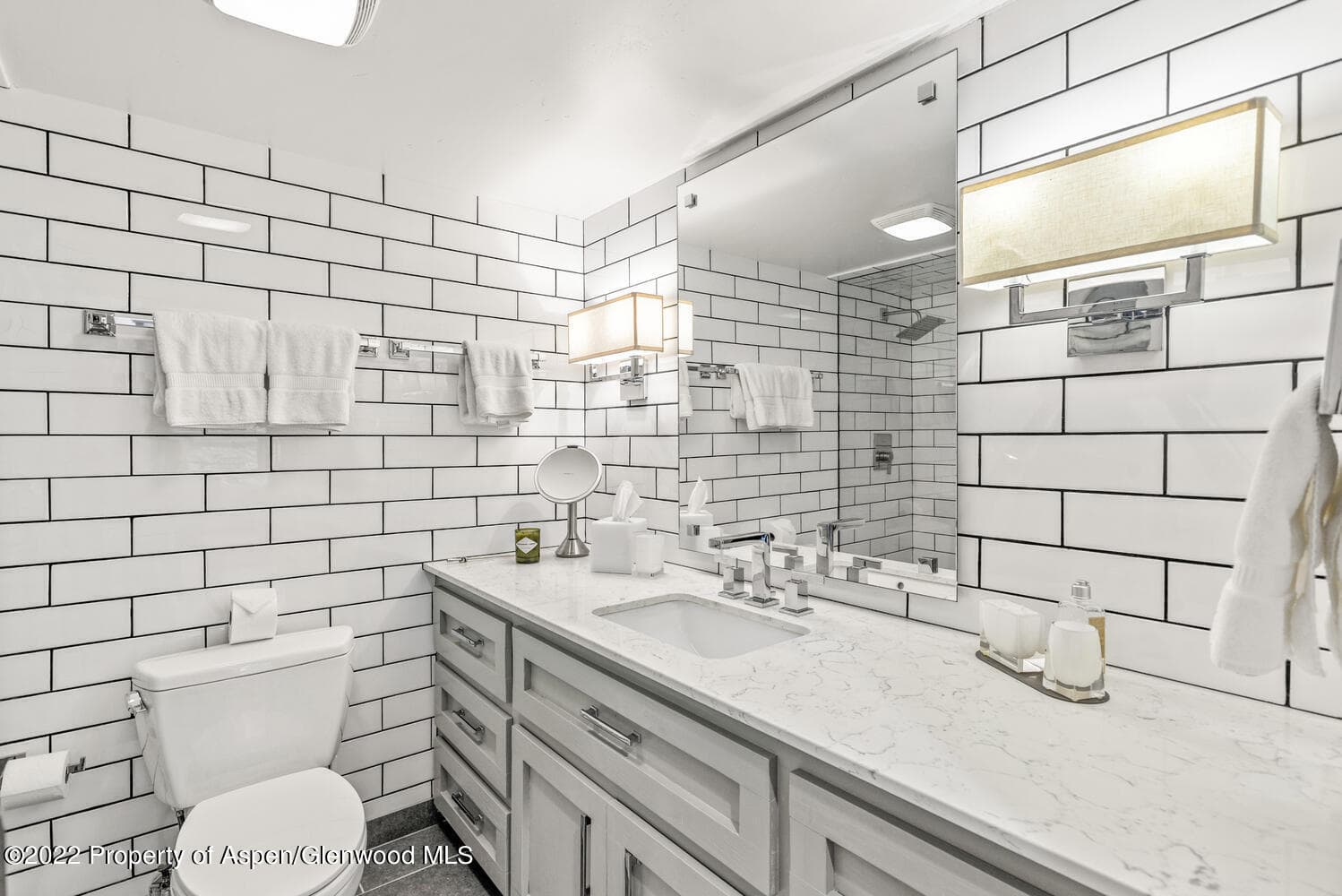 748 S Galena Street 4D - Photo 10