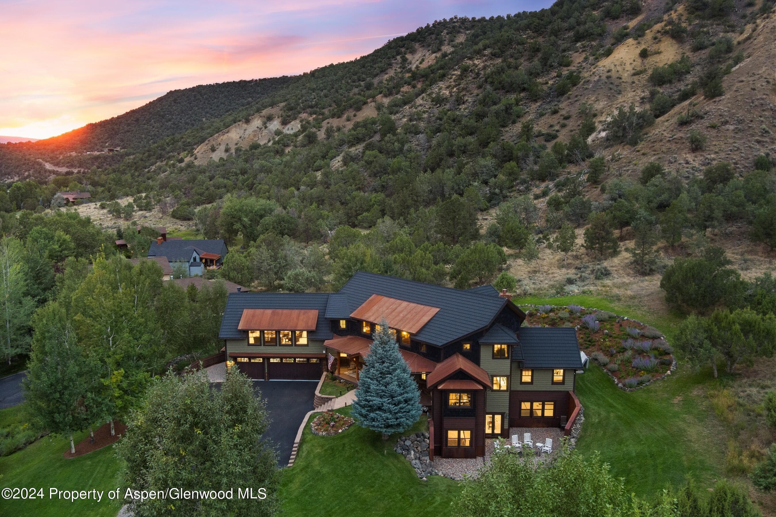 564 Larkspur Drive, Carbondale, CO 81623 - Photo 2